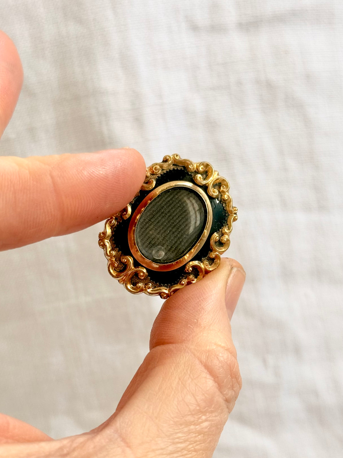 .1850s .1870s antique Victorian mourning hair work enamel heirloom brooch