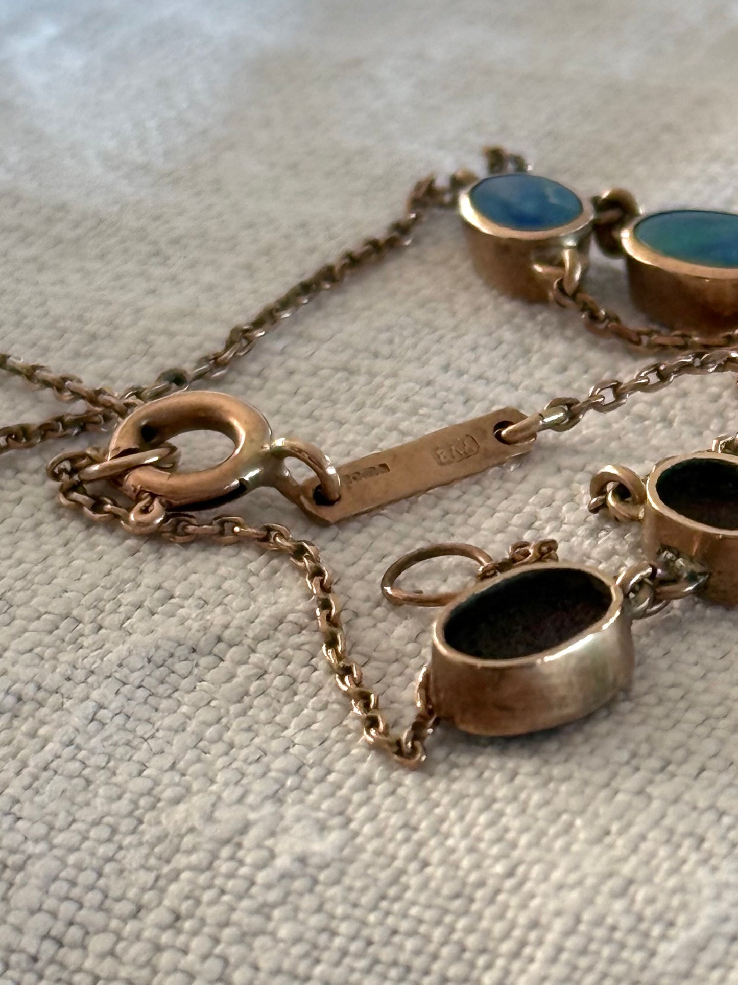 .1917 .375 .9ct Antique Art Nouveau 9ct rose gold Natural black Australian boulder Opal elegant drop dangle necklace