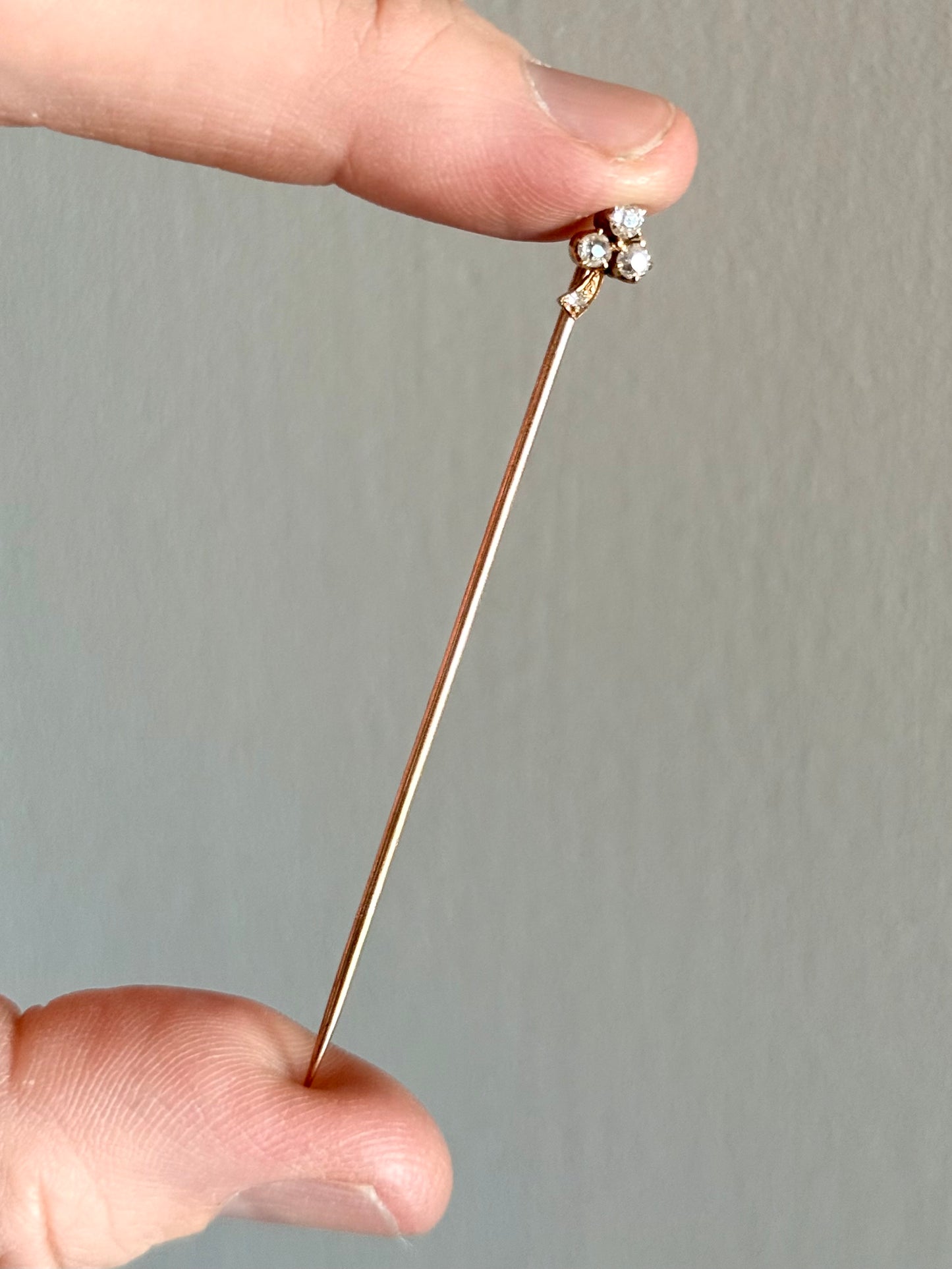 .14ct .1900s .1910s .3 leaf clover .4 diamond antique treasured hope faith love gold lapel stick pin
