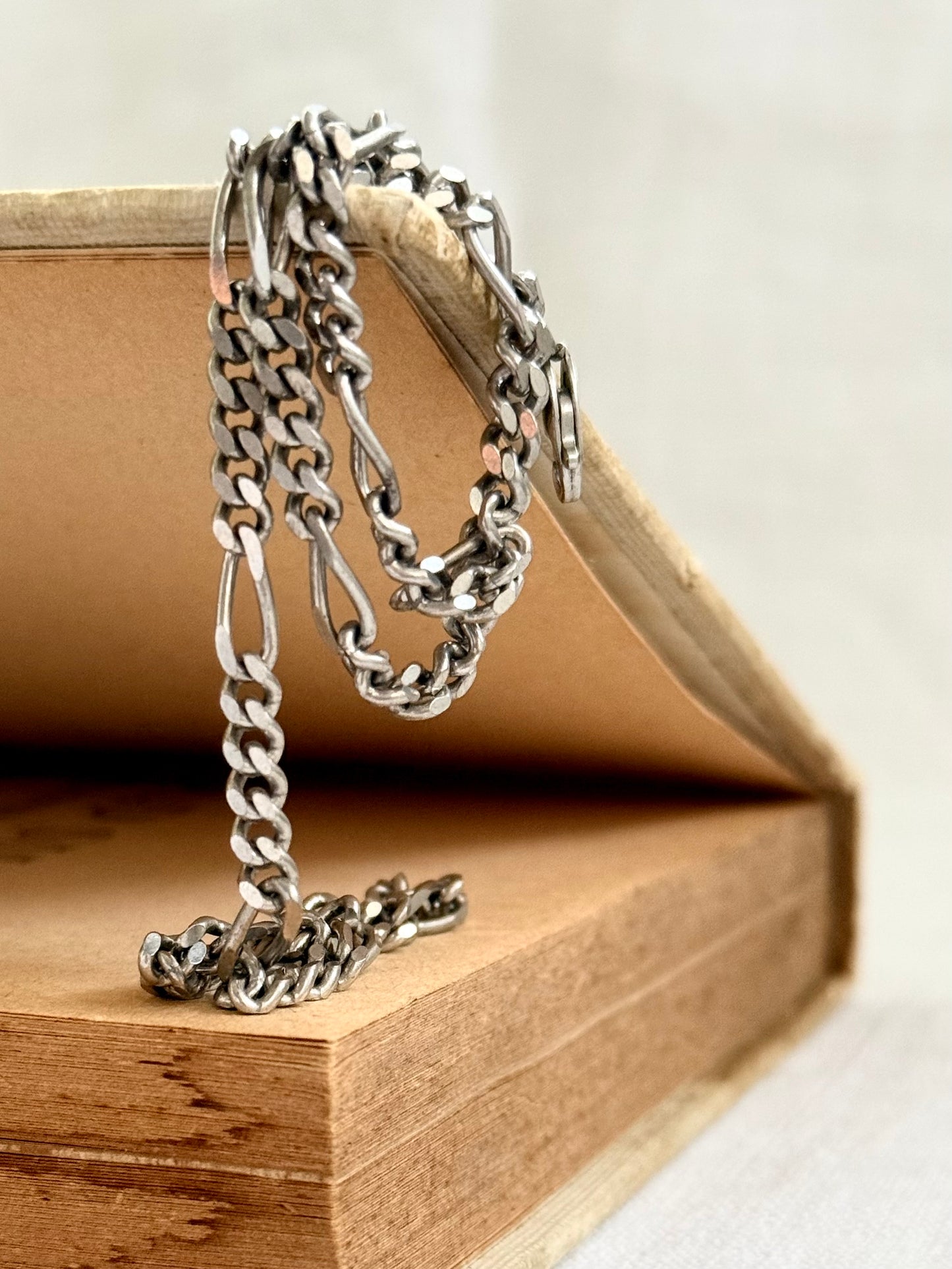 .1970s .925 .42cm retro perfect sterling silver chunky link well made Figaro chain modernist chain link necklace
