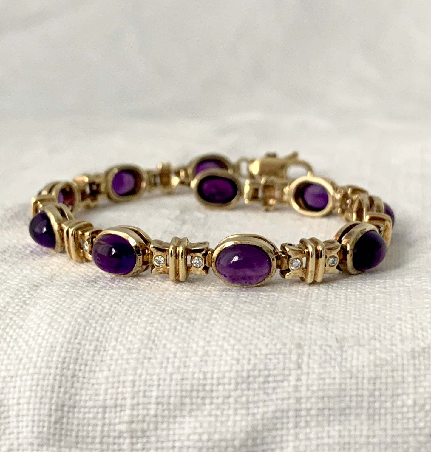 .10 Amethysts 20 Diamonds 9ct studio made gold luxury gemstone accented magnificent estate tennis bracelet.