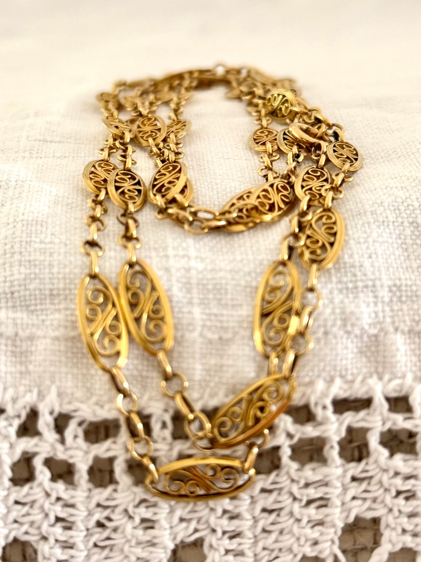.101cm .1870s .1910s .18ct .750 antique long French Belle Epoque openwork fancy yellow gold marquise filigree guard chain necklace