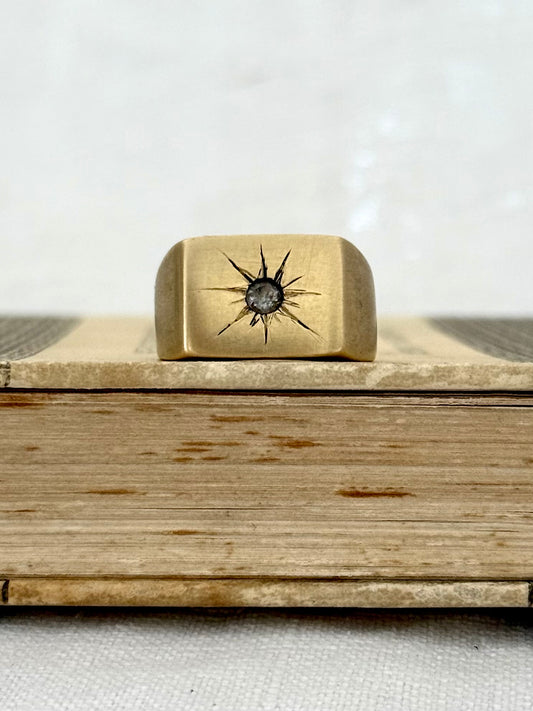 .1970s Gold tone Brass solid chunky signet ring with star burst diamond cut gem