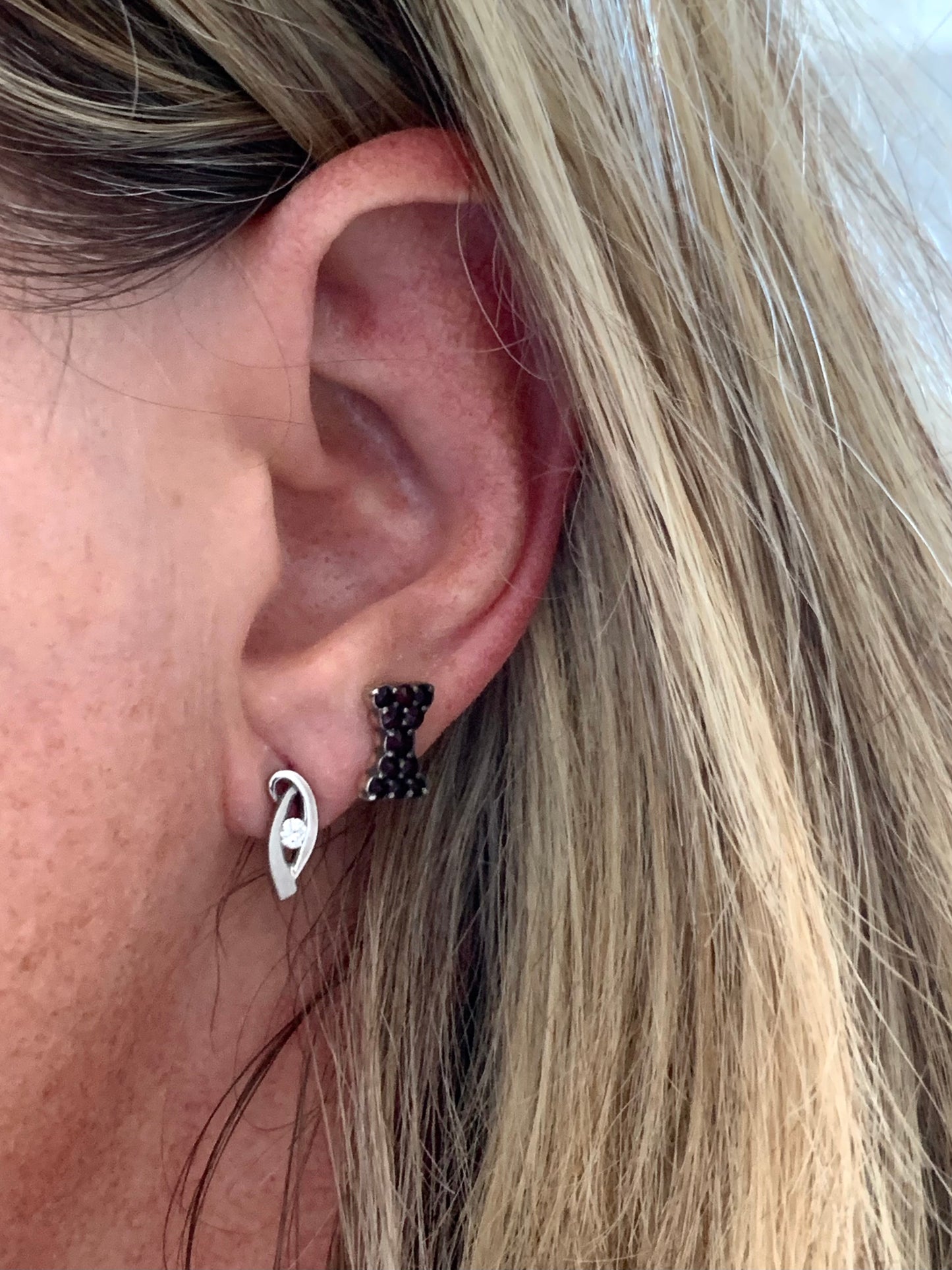 375 0.1ct Diamond and white 9ct gold fancy eye of horus diamond post stud push in earrings