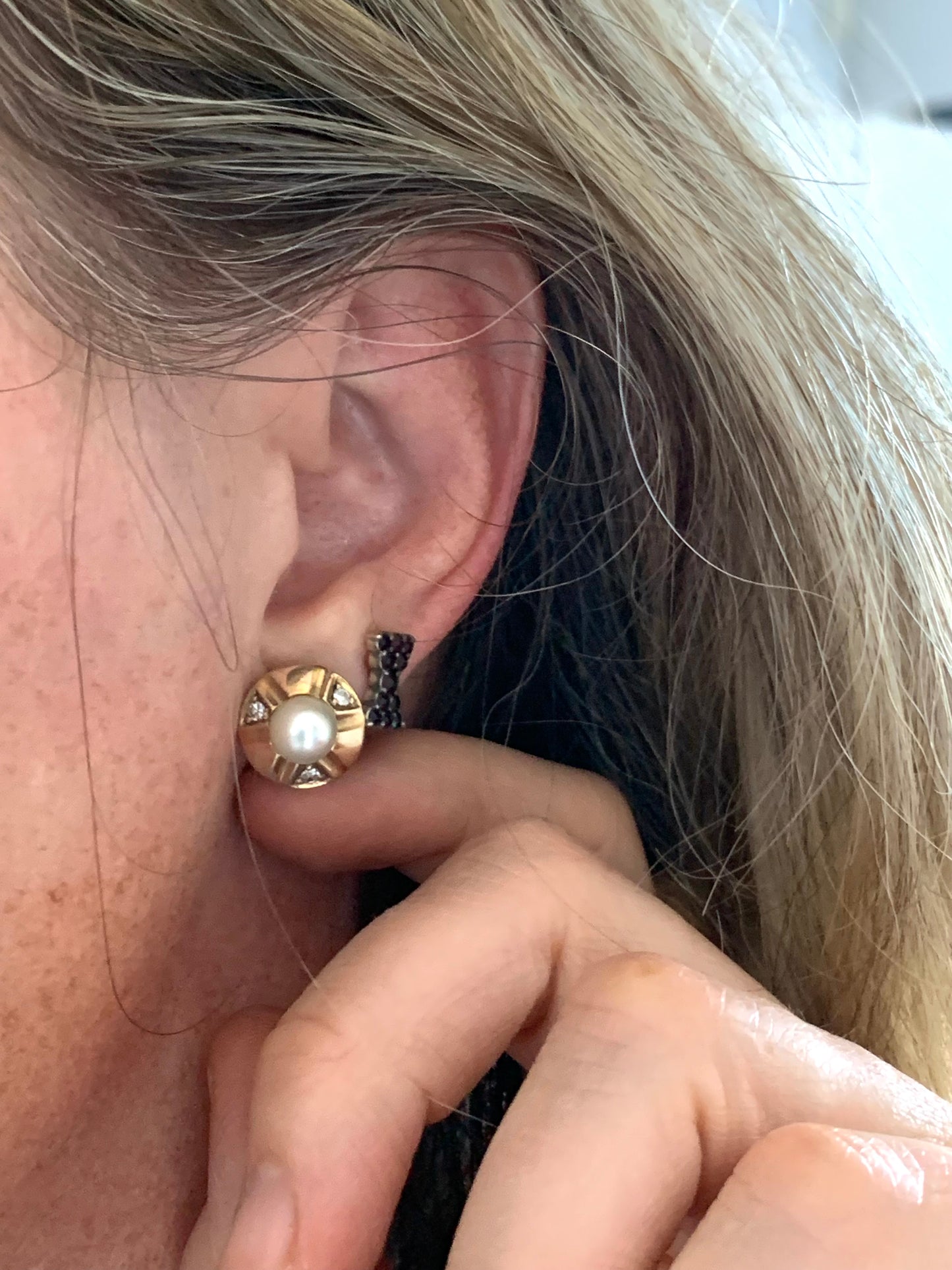 .375 2 Pearls 6 diamond classic 9ct yellow gold luxury circle post stud push in earrings