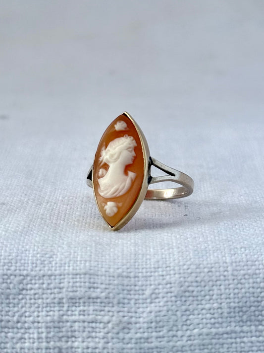.1910s .375ct gold antique Edwardian era Marquise cut cat eye shaped Cameo shell 9ct gold dress ring