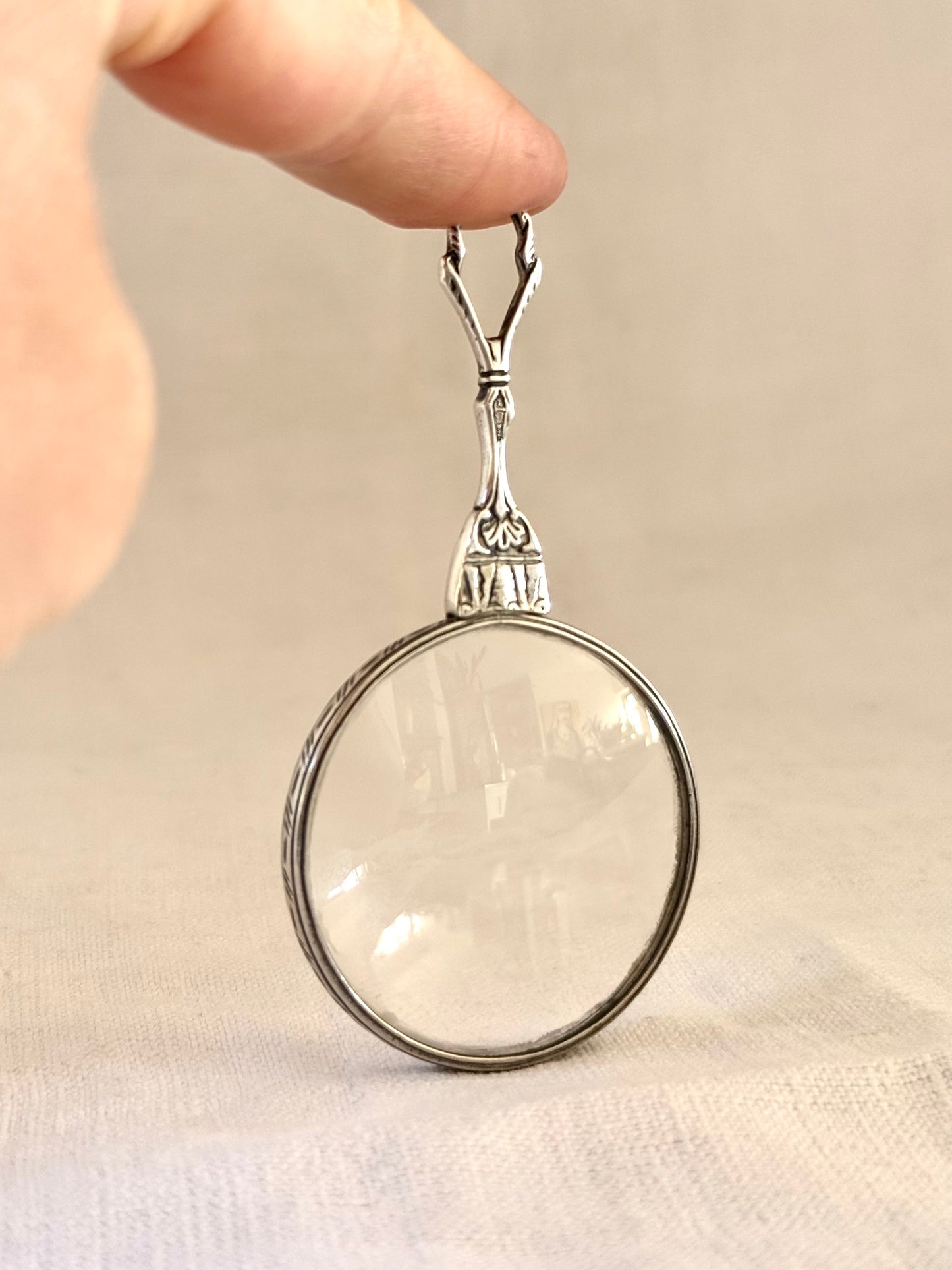 .1920s Art Deco revival .925 hallmarked silver solid silver mono glass magnifying glass quizzer pendant