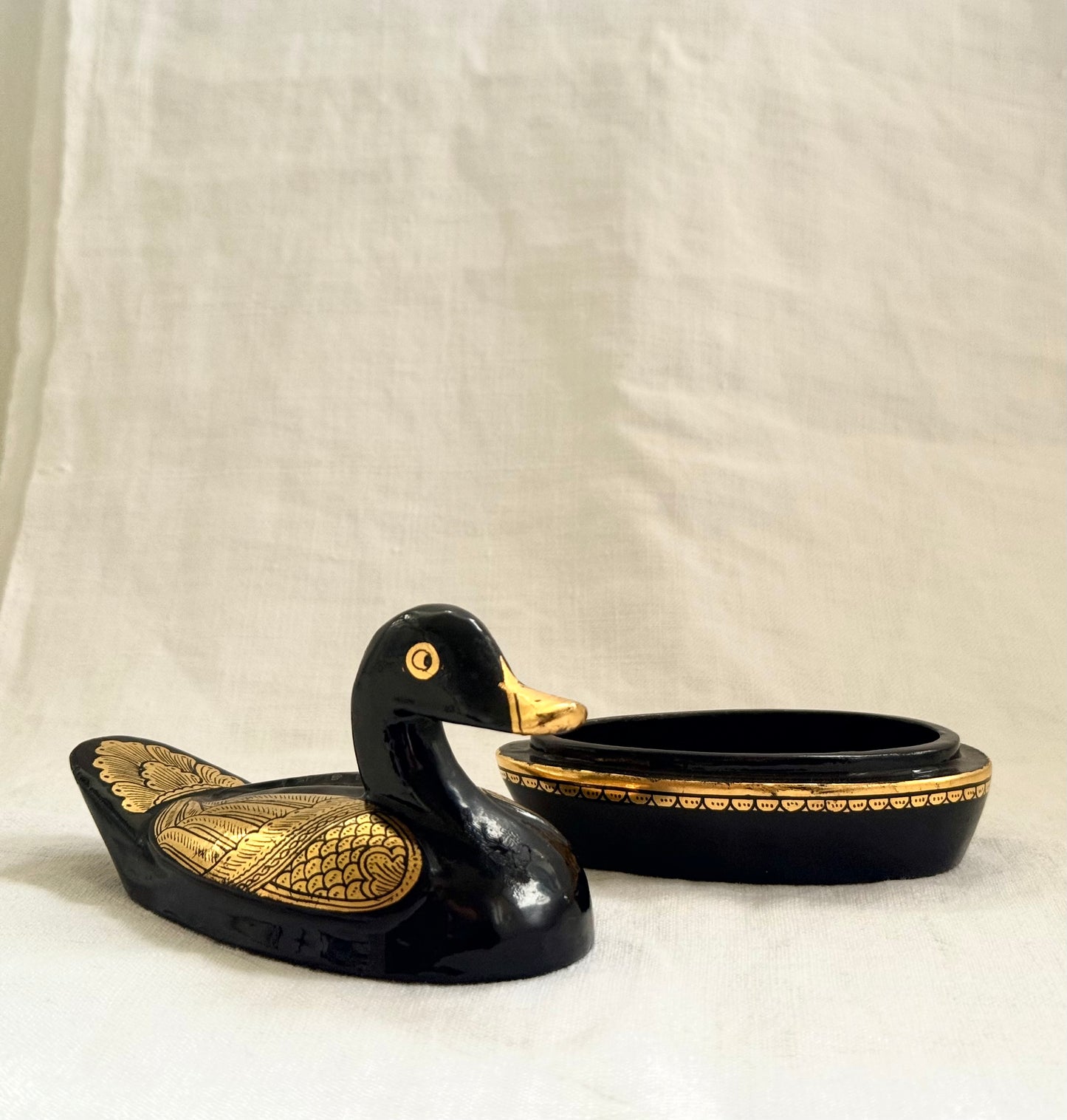 .1970s Burmese Chinese Black and Gold Lacquer Duck wooden trinket box