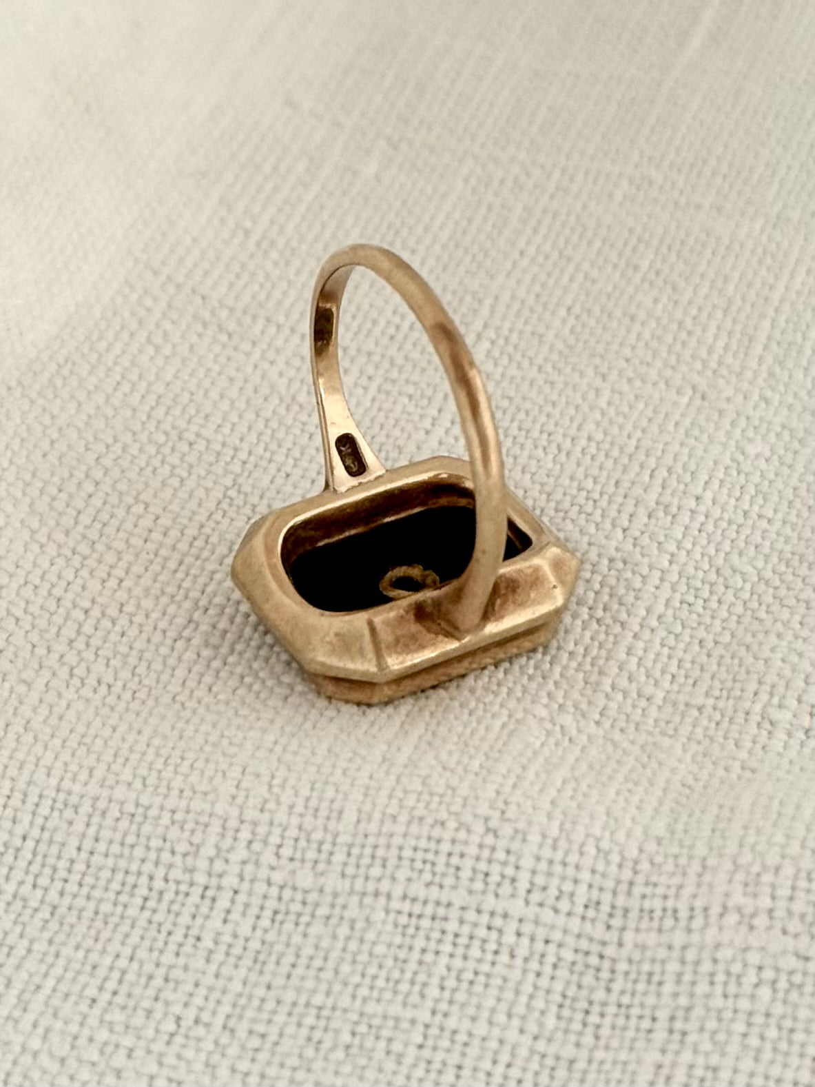 .18ct .1920s .1930s .750 Art Deco Diamond and black Onyx panel yellow gold Birmingham 1934 buttery gold signet panel ring