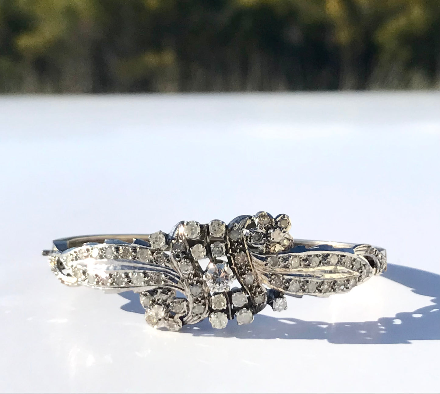 .1920s .2.38ct diamond .9ct white gold Belle Epoque revival clasp bangle