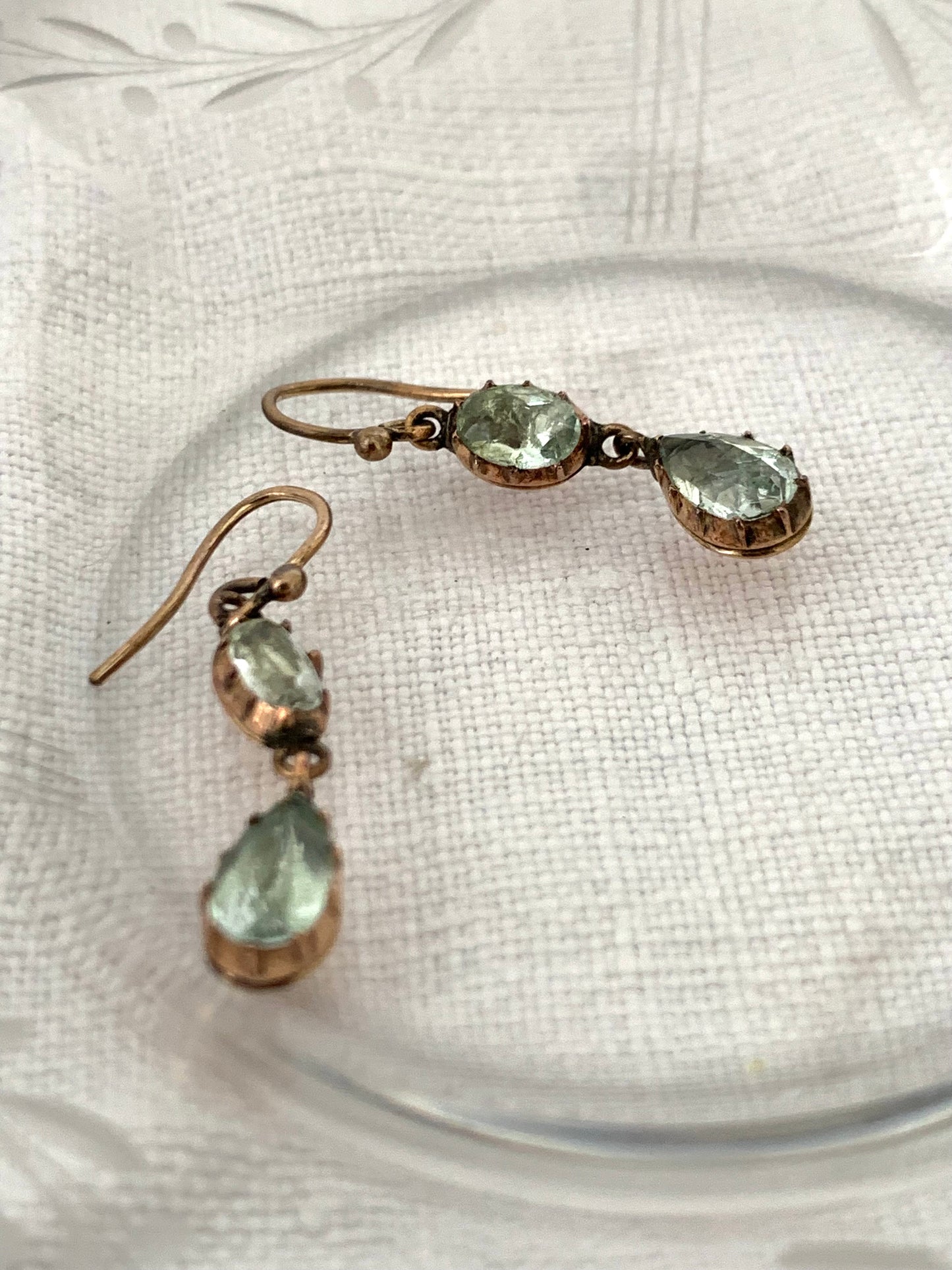 .375 1810s 1820s Aquamarine fine antique early Georgian foiled mine cut true antique dangle rose gold aquamarine gemstones 9k gold drop earrings