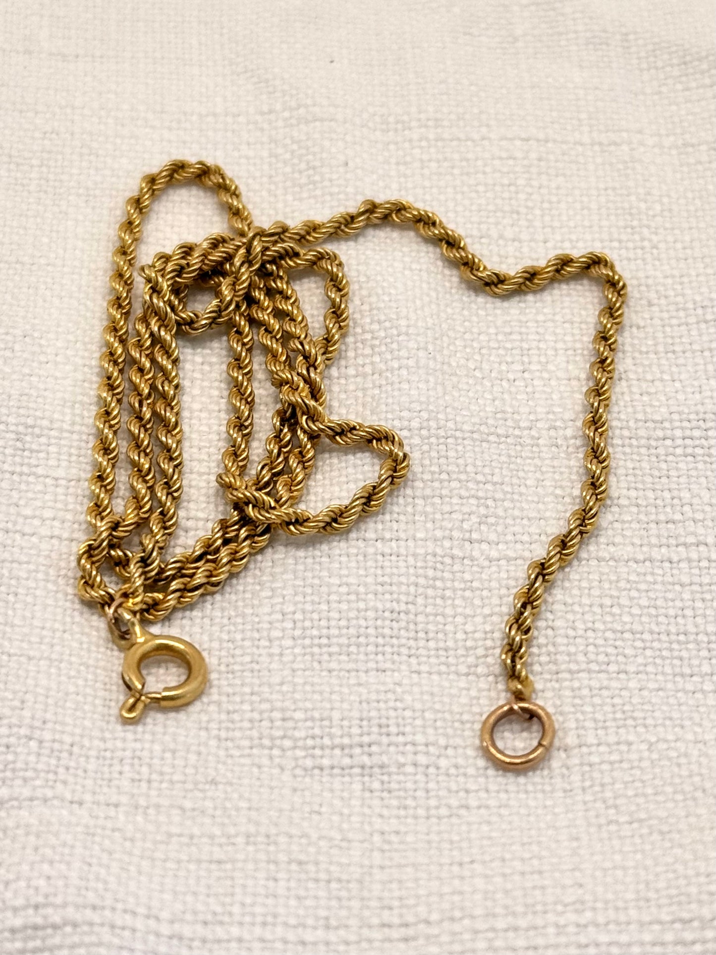 .18ct .1900s .750 buttery gold high carat gold wheat weave rope chain necklace