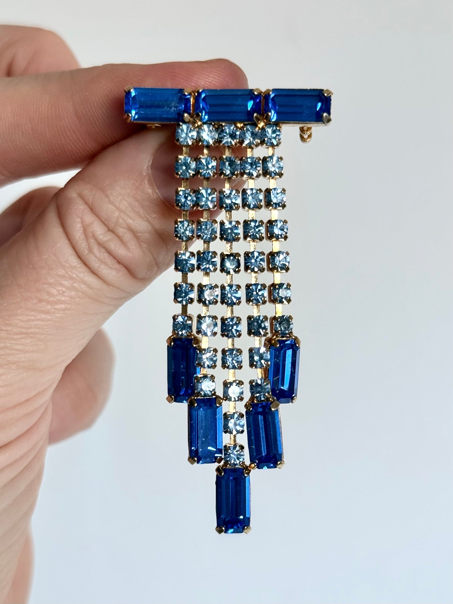 .1920s .1940s revival Art Deco style Blue Diamante paste waterfall dazzle costume brooch lapel pin