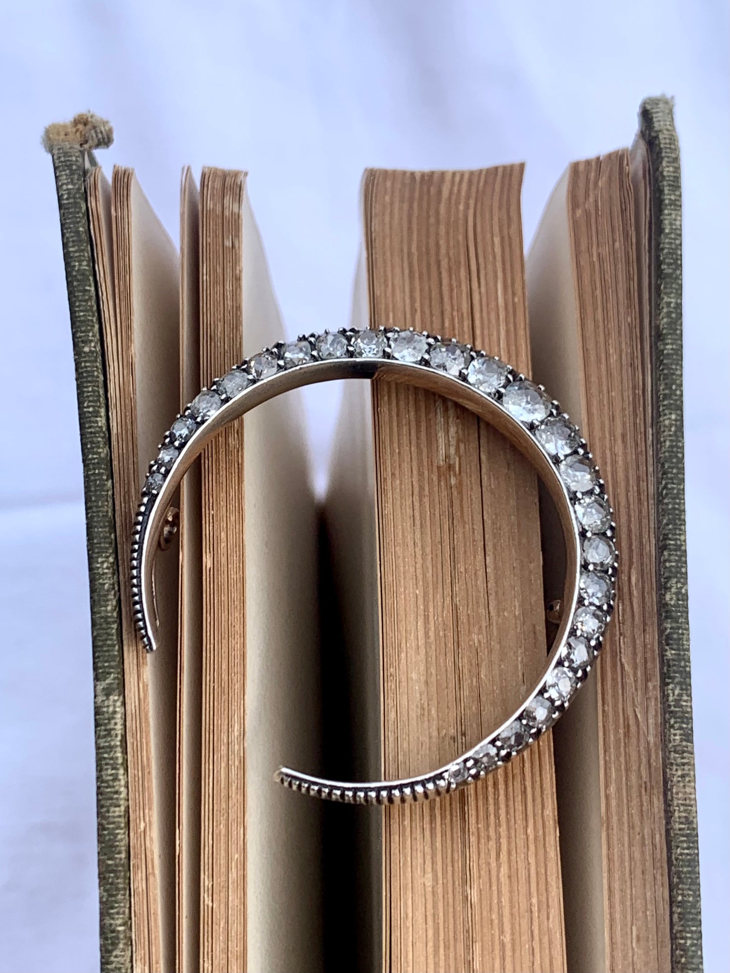 .1800s .2.78ct diamond 9ct Victorian silver collectors Antique Celestial mine cut diamond sought after large crescent Victorian moon brooch