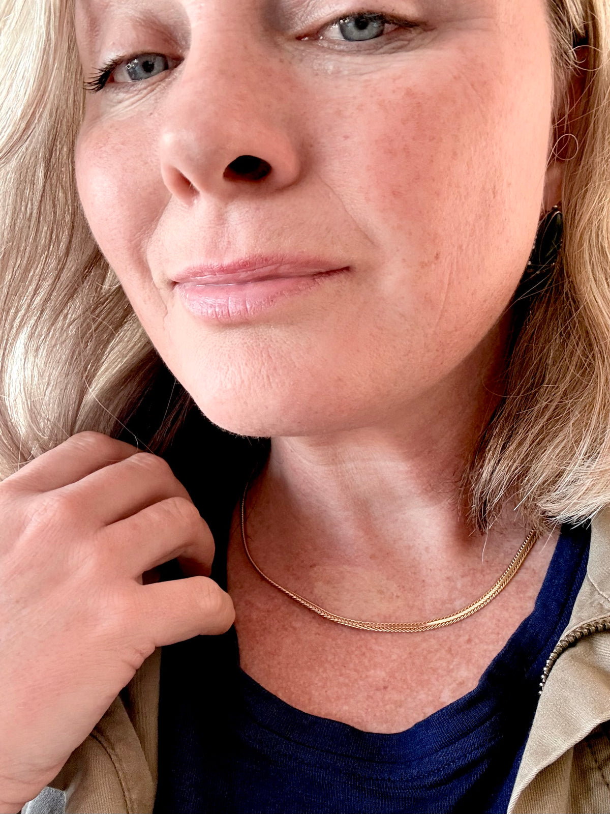 .1980s .1990s .375 .9ct gold classic solid flat snake chain tight link modernist yellow gold classic snake chain necklace