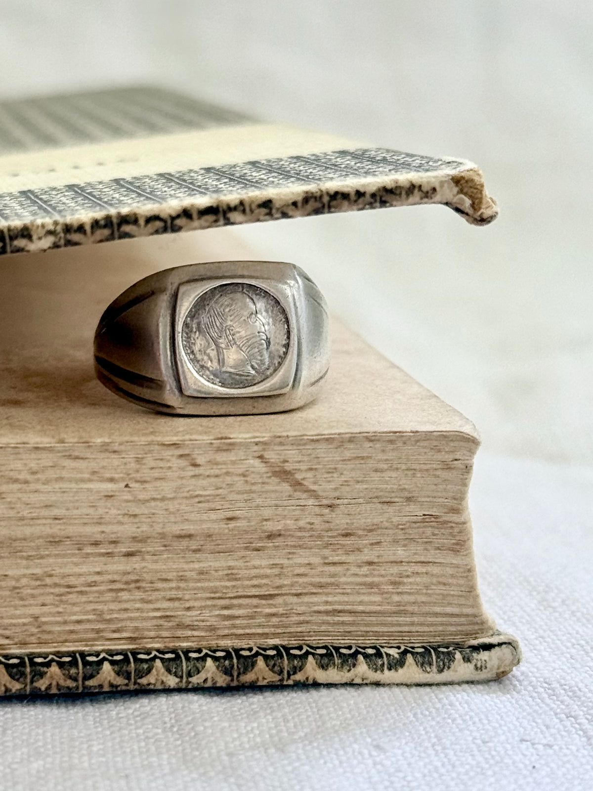 .1970s .925 silver classic revival Mexican Emperor Maximilian silver signet seal ring