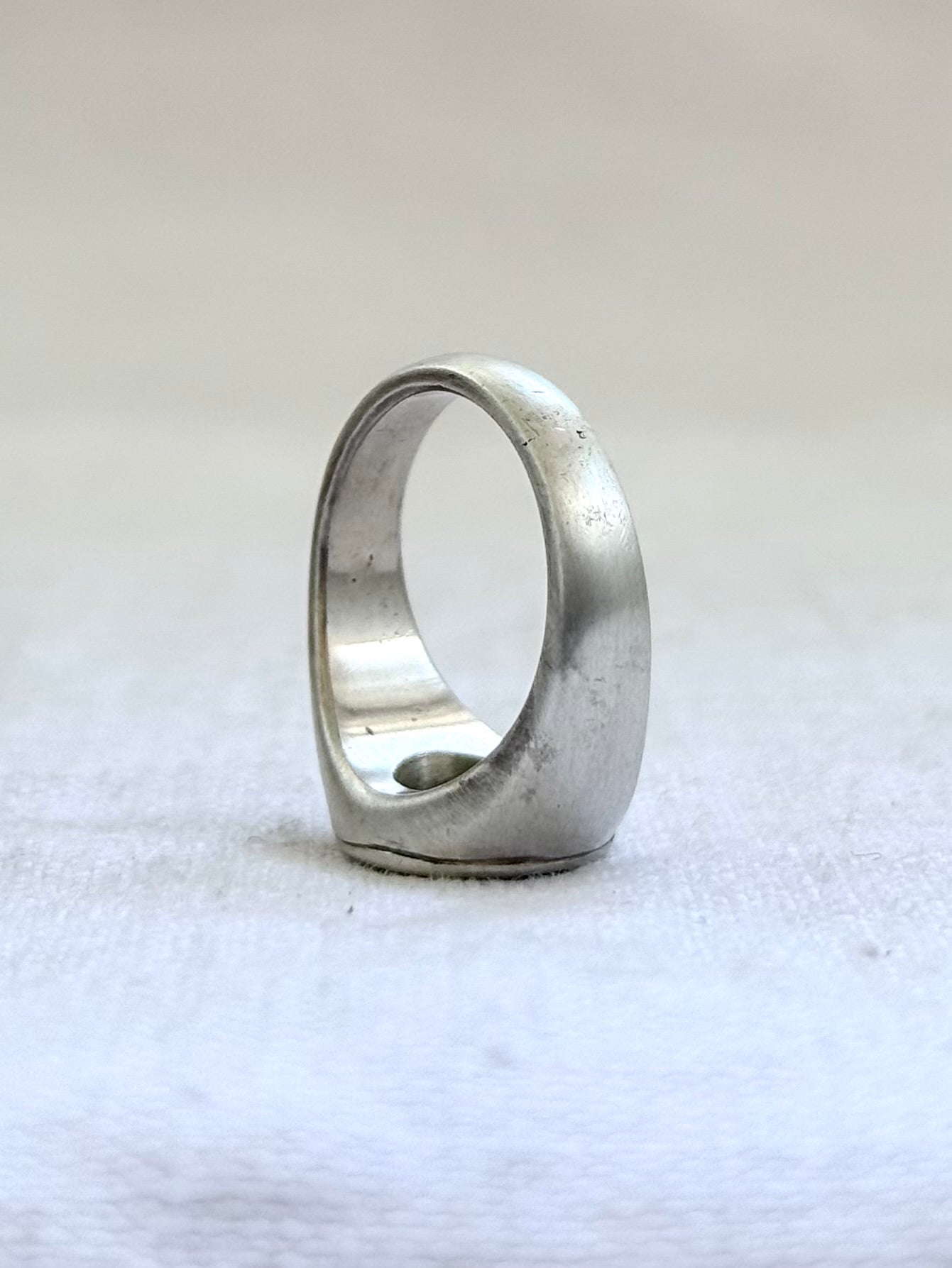 .925 .1970s .1980s 1/2 cent South African artisan made solid silver signet ring