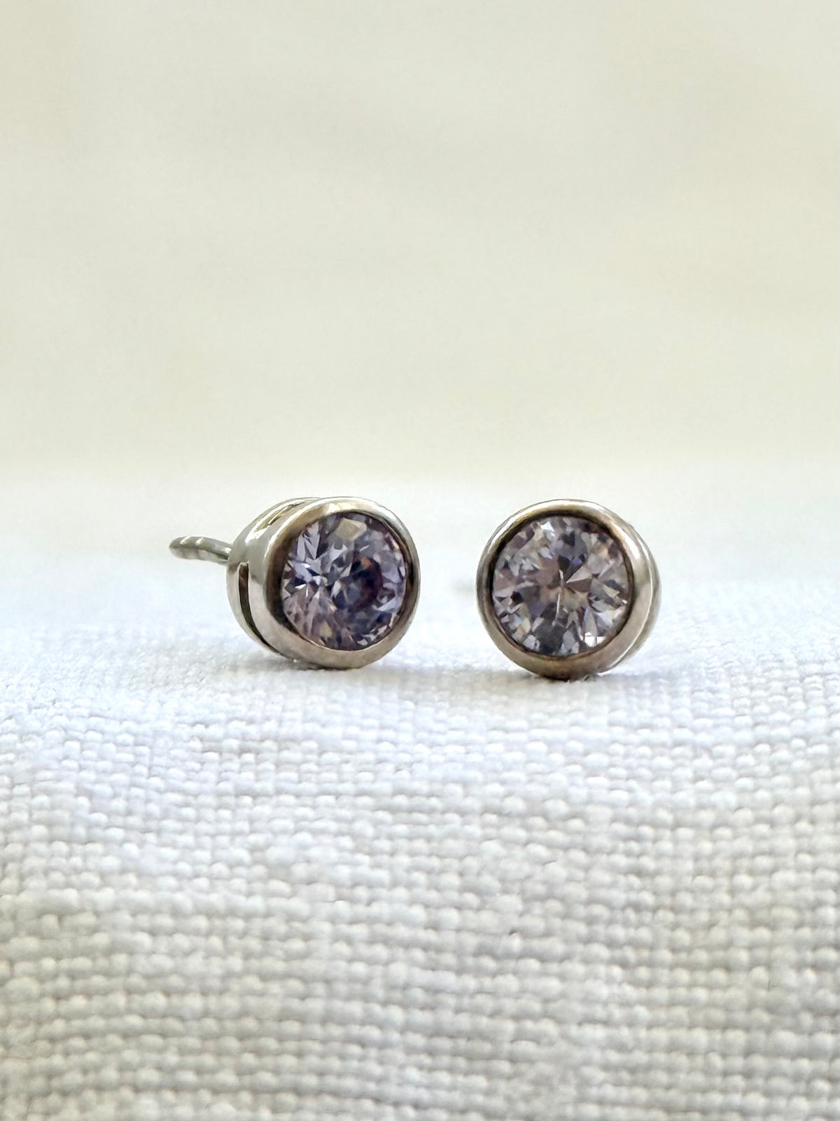 .925 modernist purple crystal gemstone classic round post stud sterling silver earrings