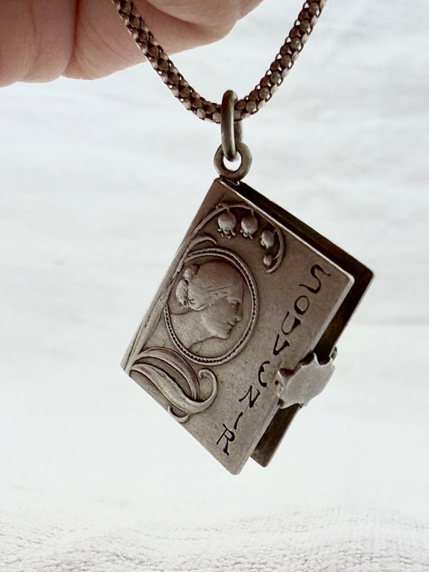 .925 1900s Art Nouveau French silver souvenir book form photo locket antique collectors Belle Epoque booklet pendant