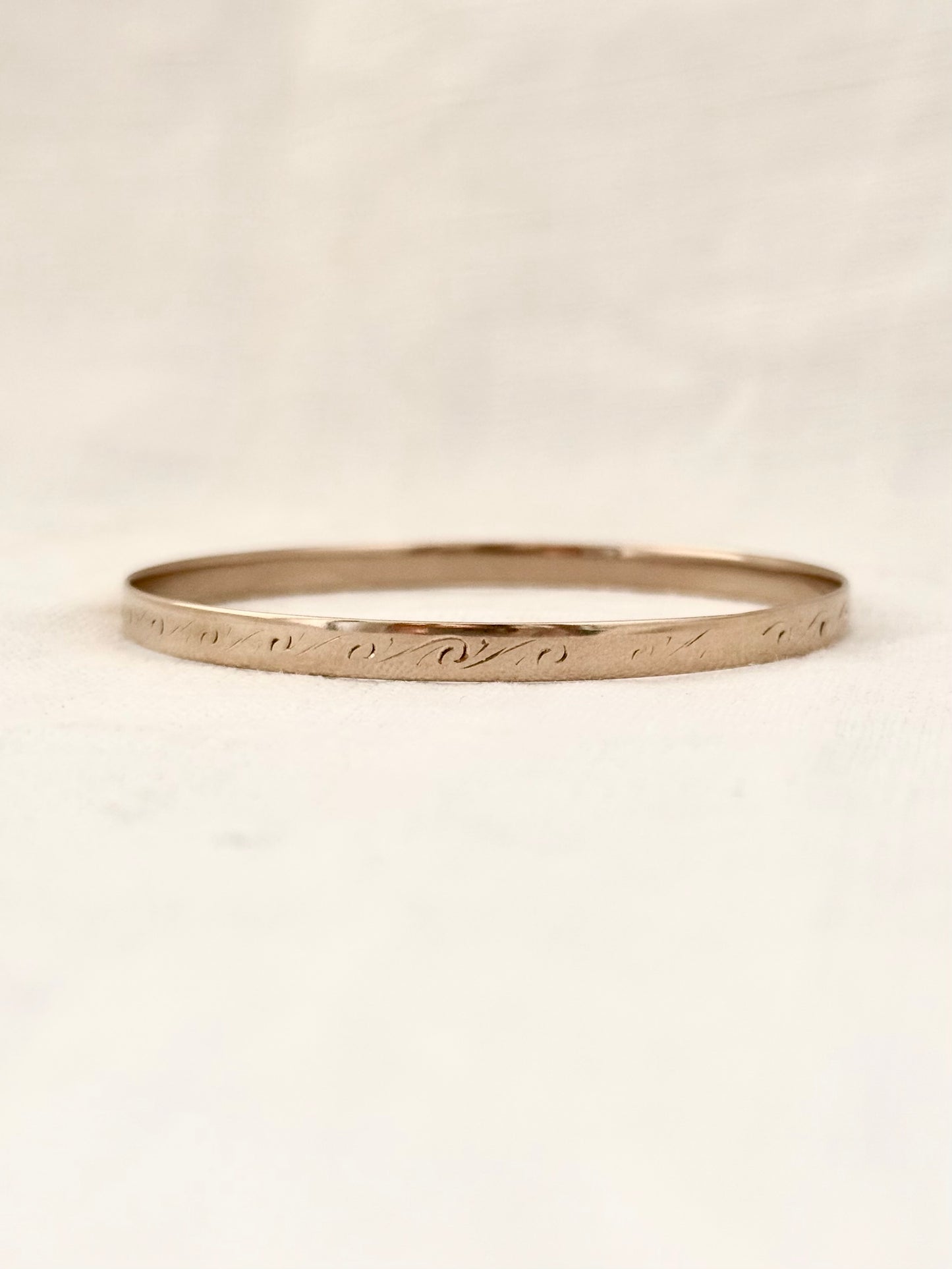 .375 .9ct gold antique vintage hand engraved solid yellow gold stack bangle