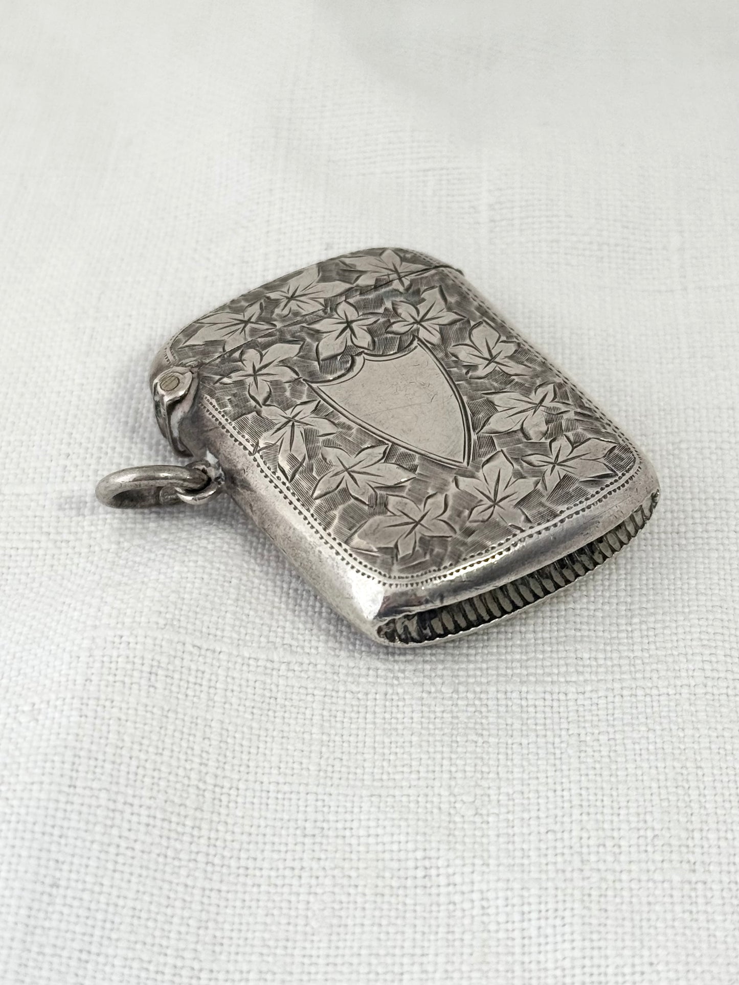 .1901 .925 antique Birmingham silver hallmarked Edwardian ivy leaf sterling silver Vesta Match case Match safe pendant locket