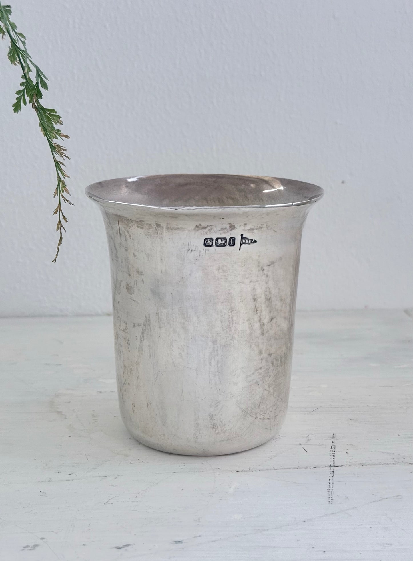 .1800s .1898 antique Victorian solid silver Walker & Hall large 300ml beaker vessel vase