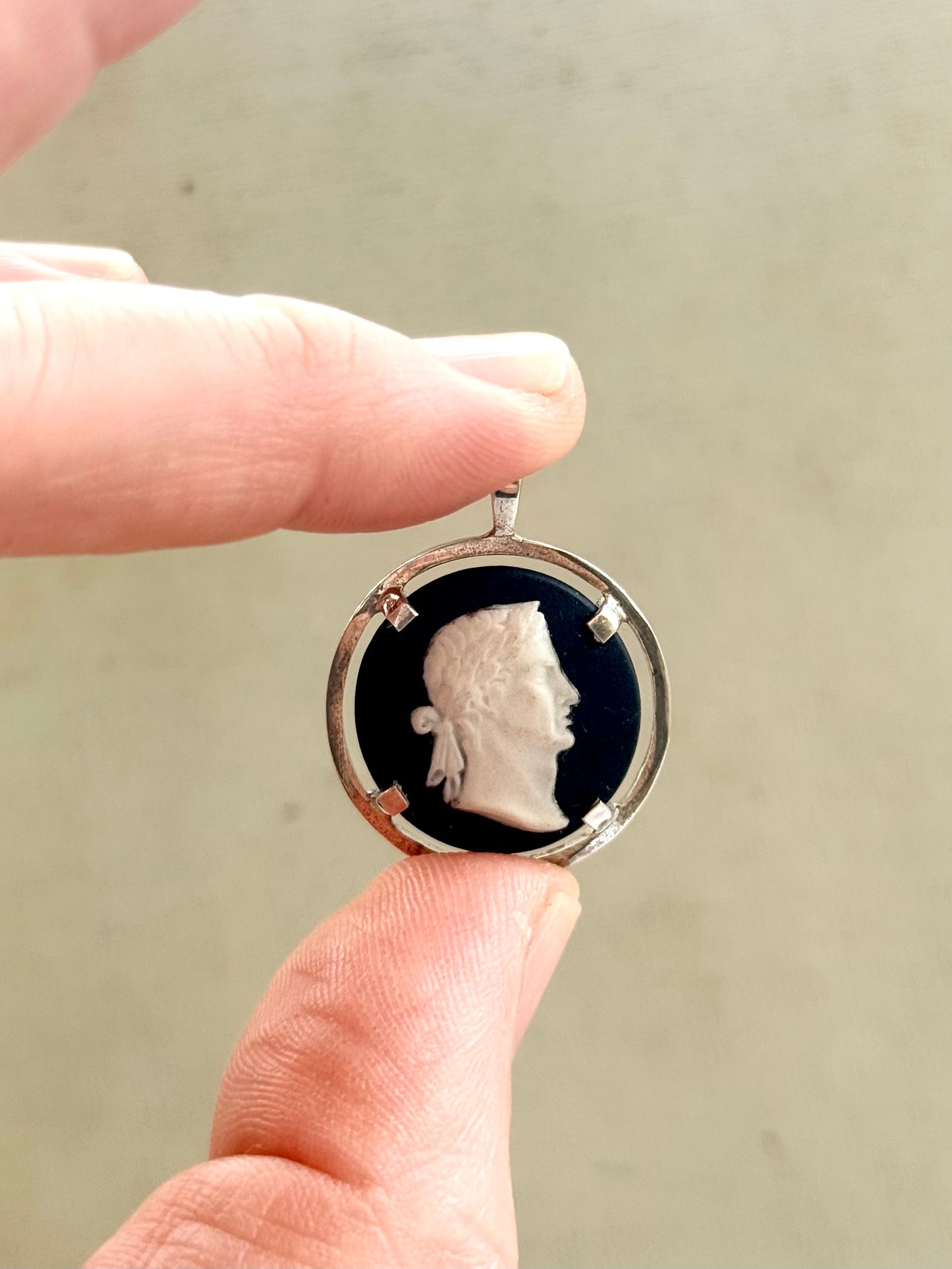 .1970s .925 Roman Emperor Josiah Wedgwood charcoal black ceramic Jasperware silver cameo pendant