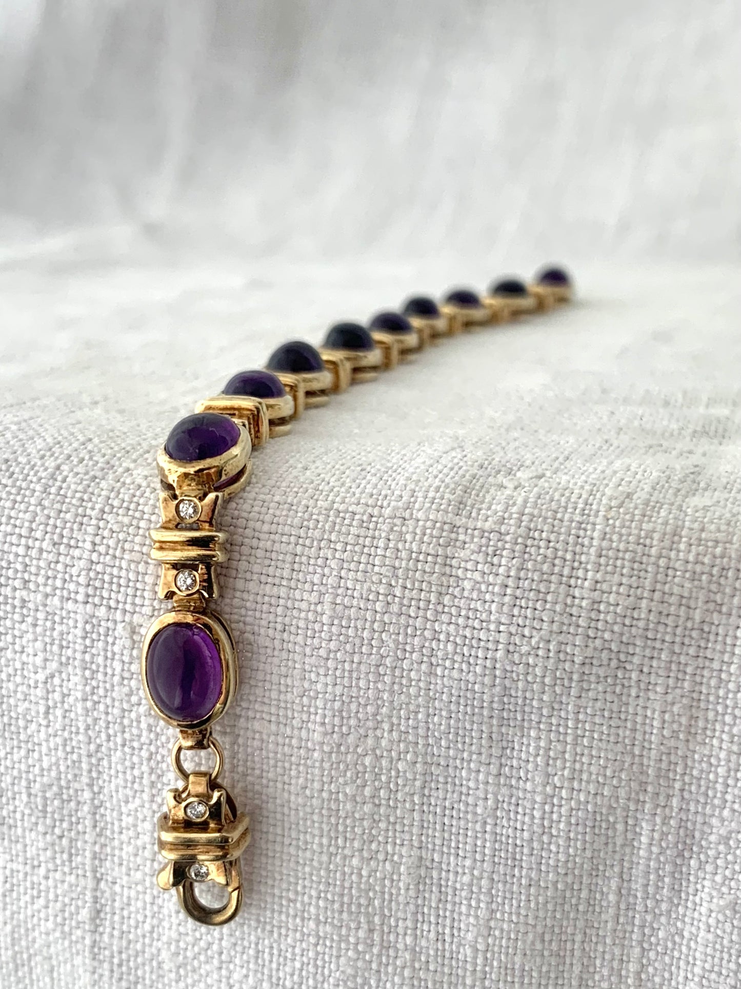 .10 Amethysts 20 Diamonds 9ct studio made gold luxury gemstone accented magnificent estate tennis bracelet.