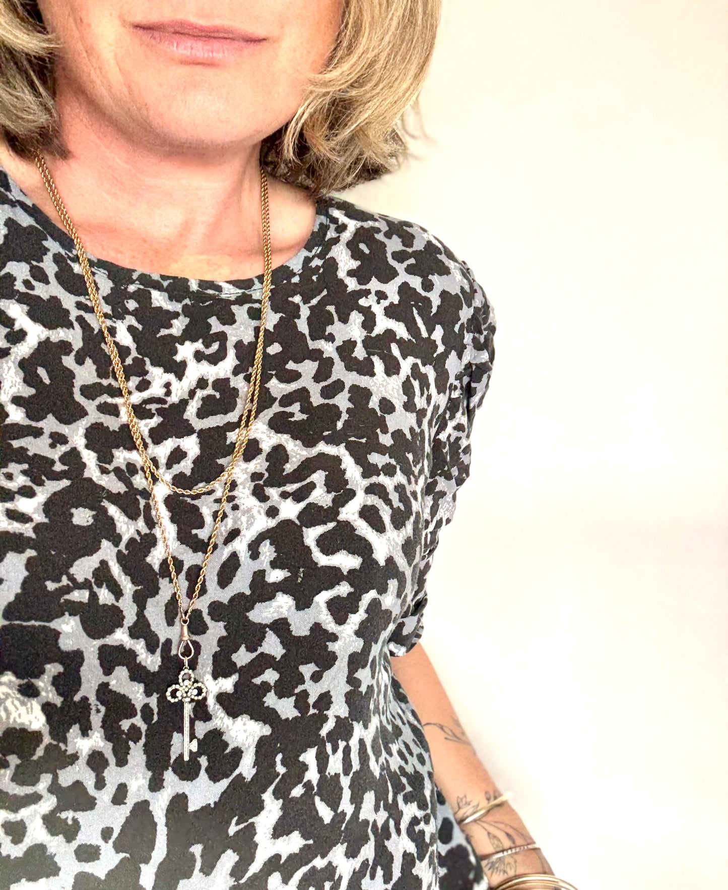 .1890s .1900s .9ct .138.50cm antique Edwardian gold long magnificent rope weave long guard muff chain necklace