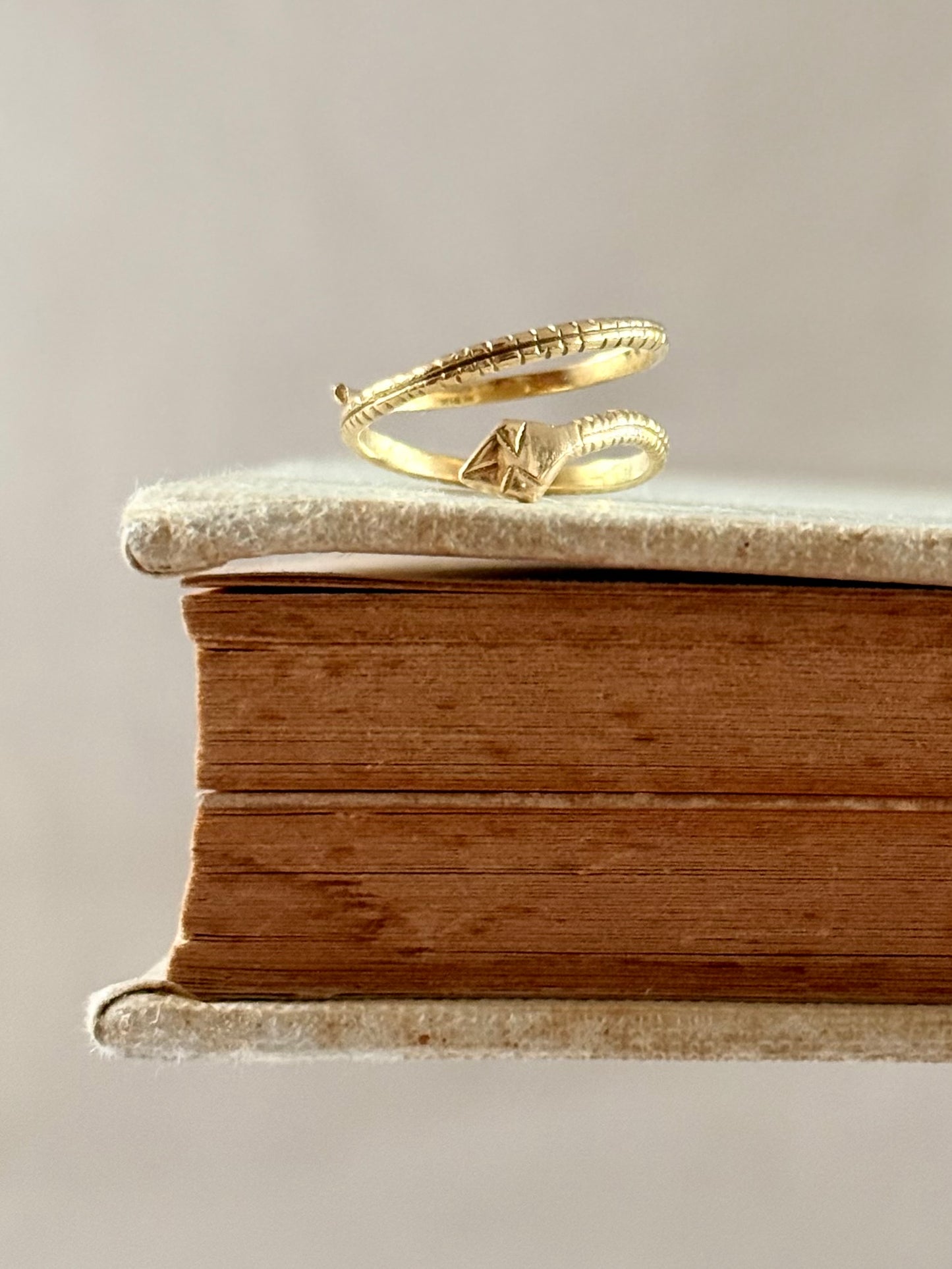 .1910s .1920s .20ct .833ct Arts & Crafts hand made high carat gold coiled serpent snake ring