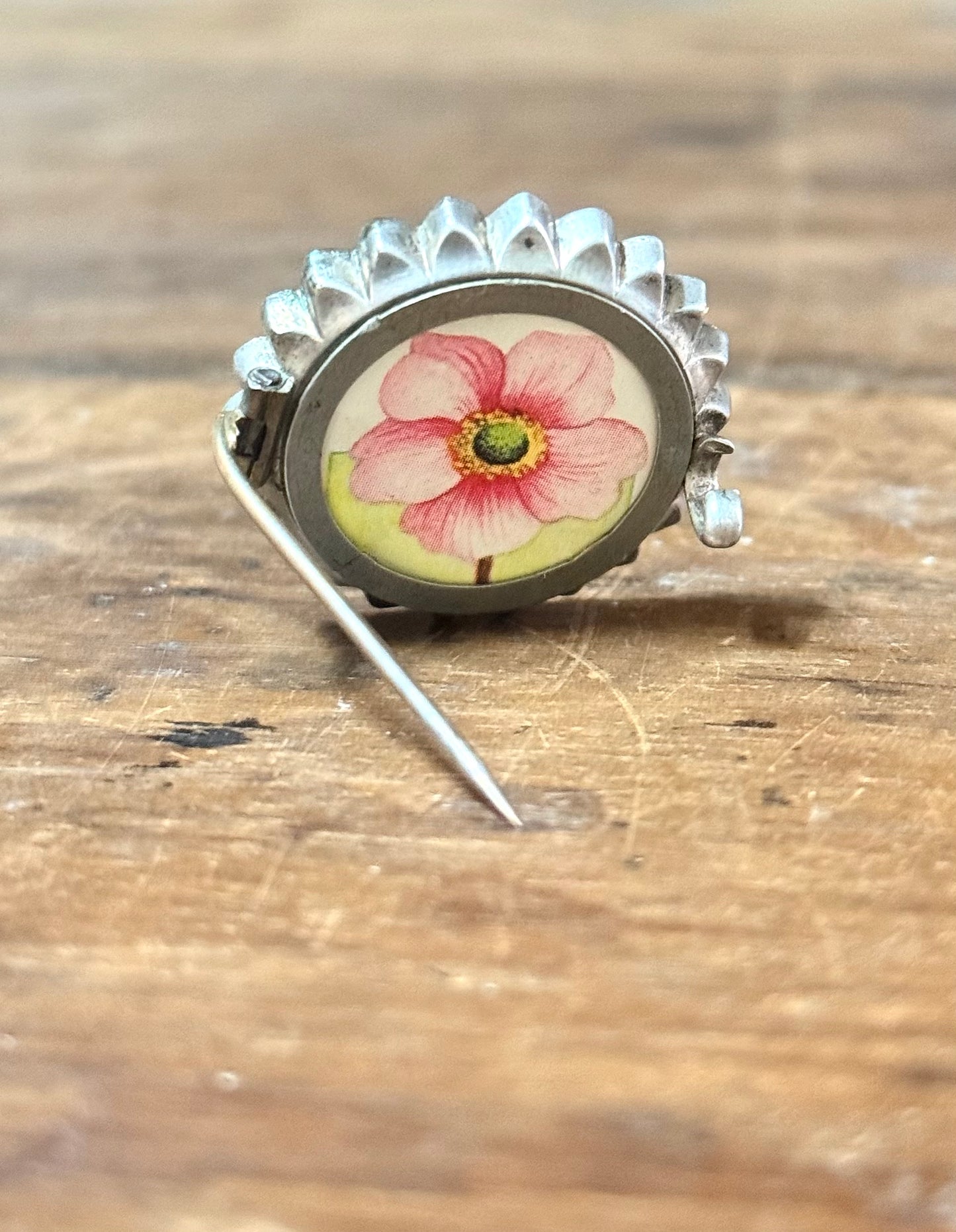 .1800s .1880s .1890s .925 Etruscan revival Victorian silver floral engraved target circle brooch locket