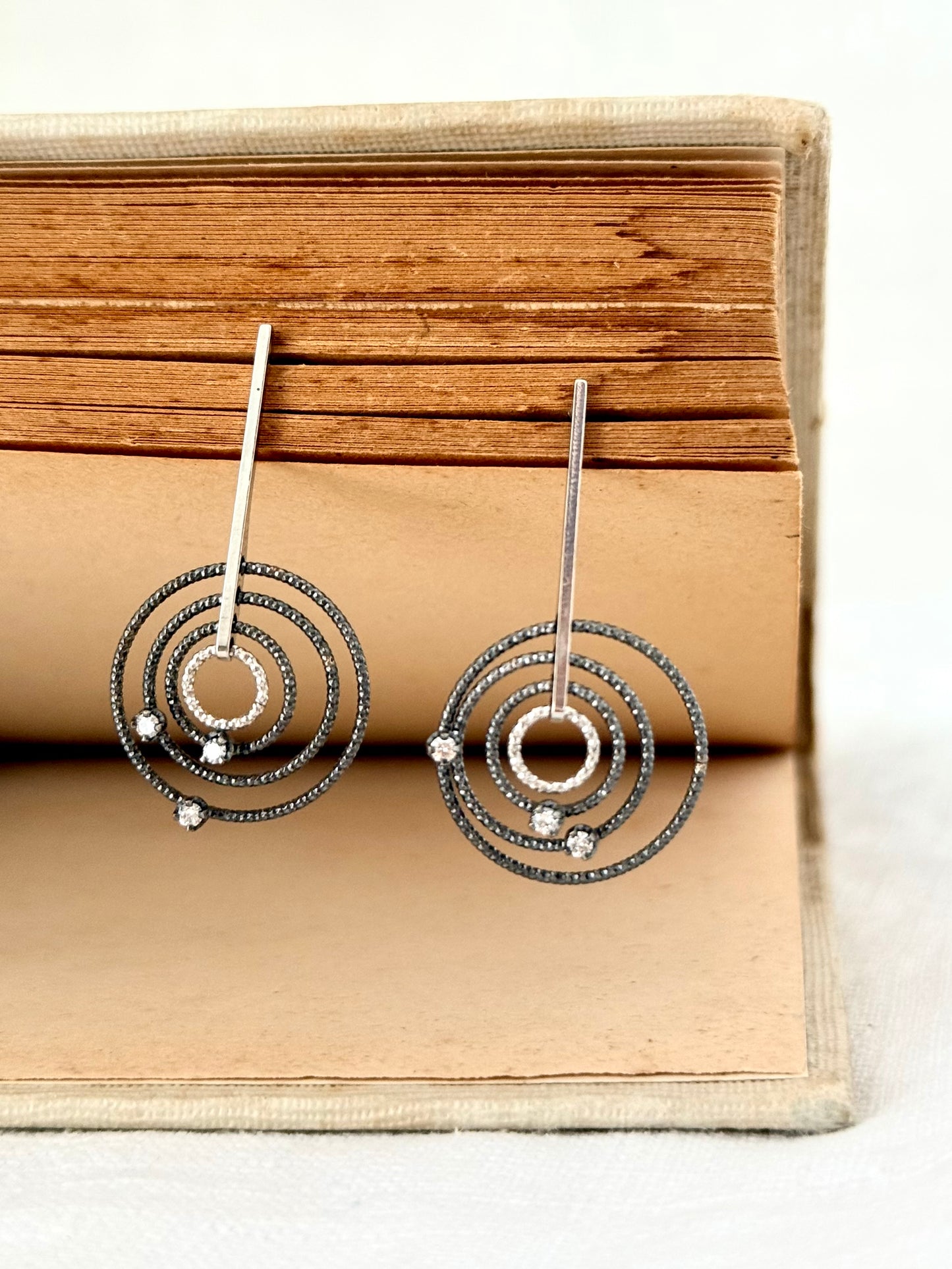 .2000s .925 silver Diamond and Black Rhodium plated CiCi designer Milano diamond drop dangle designer old stock new stock Earrings