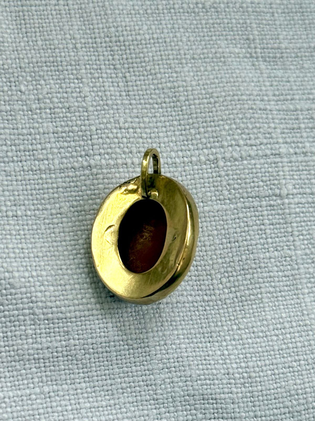 .1840s .1850s antique .18ct .20ct bright gold rare high relief Grecian aquiline dame hand carved true antique cameo pendant