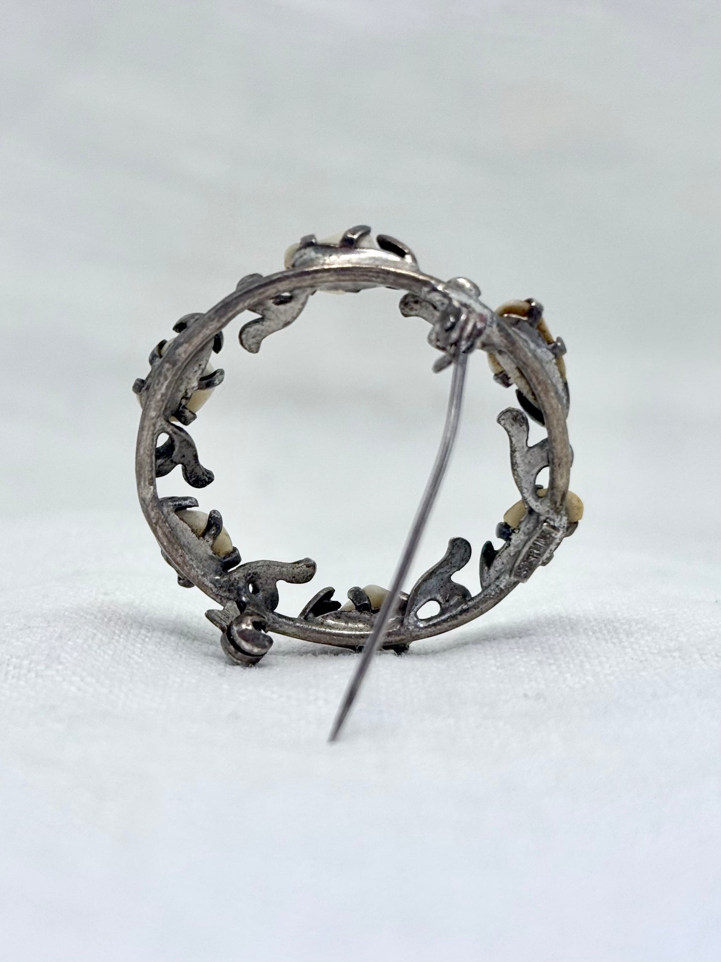 .1930s .1940s Arts & Crafts baroque pearl freshwater pearl sterling silver pearl marcasite wreath brooch