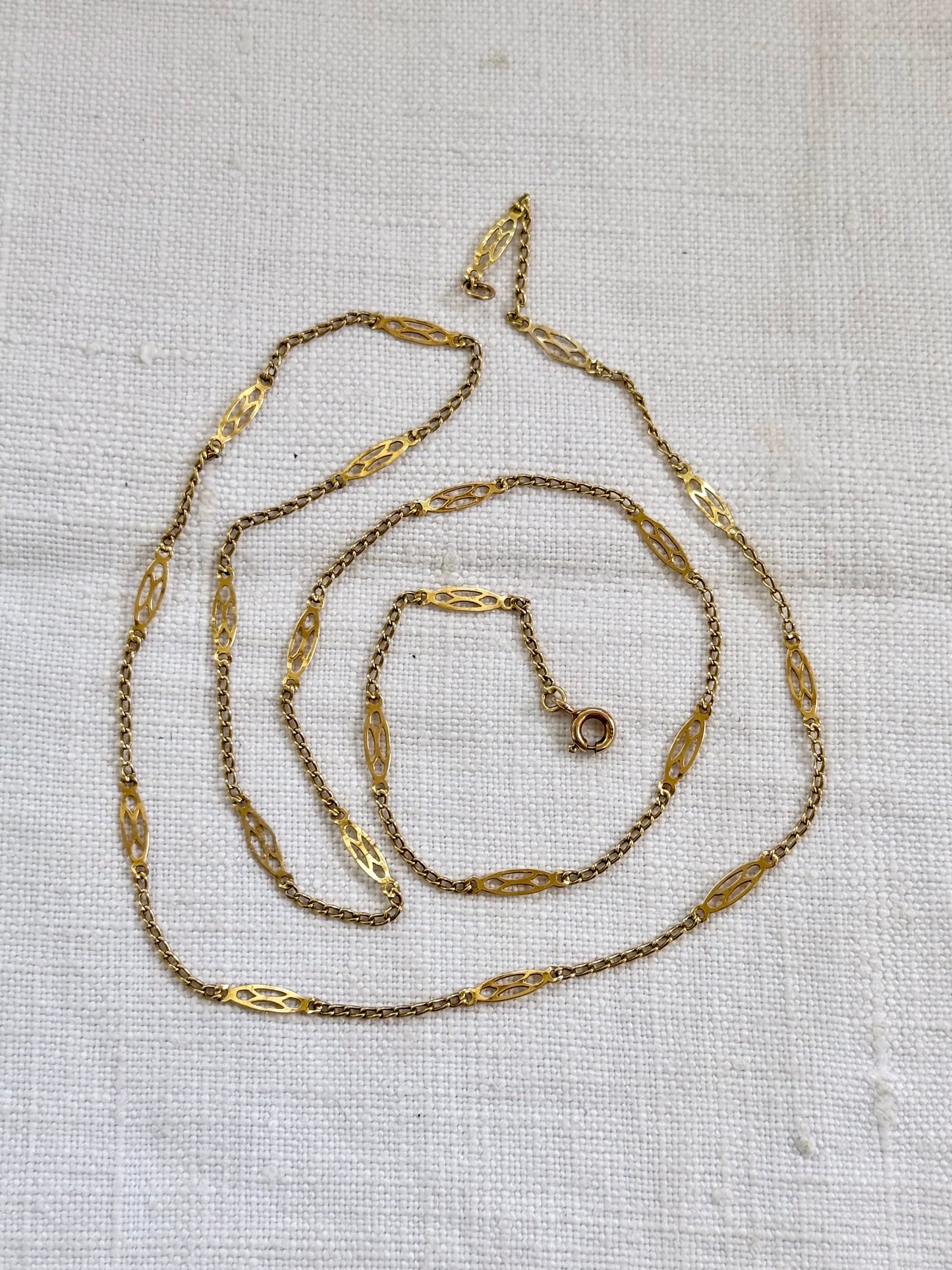 375 .58cm long .9ct gold delicious fancy navette form and curb link gold chain necklace