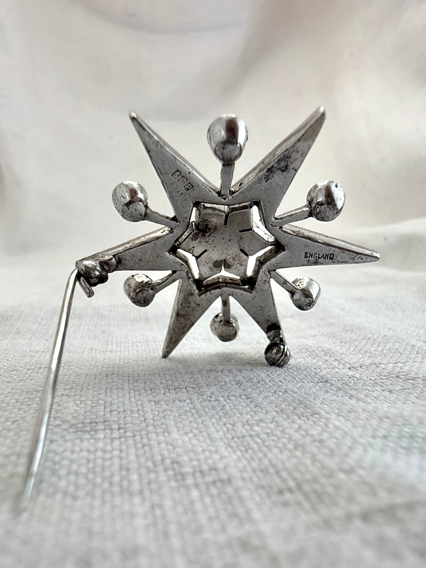 .1920s .925 silver Victorian revival Celestial starburst star bright shooting star brooch