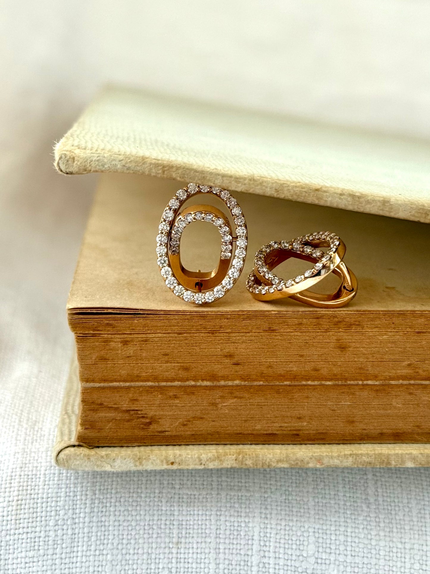 .18ct .750 .80 diamonds Brazilian designer rose gold modernist oval clip clasp luxury 18ct high carat gold and diamond studded earrings