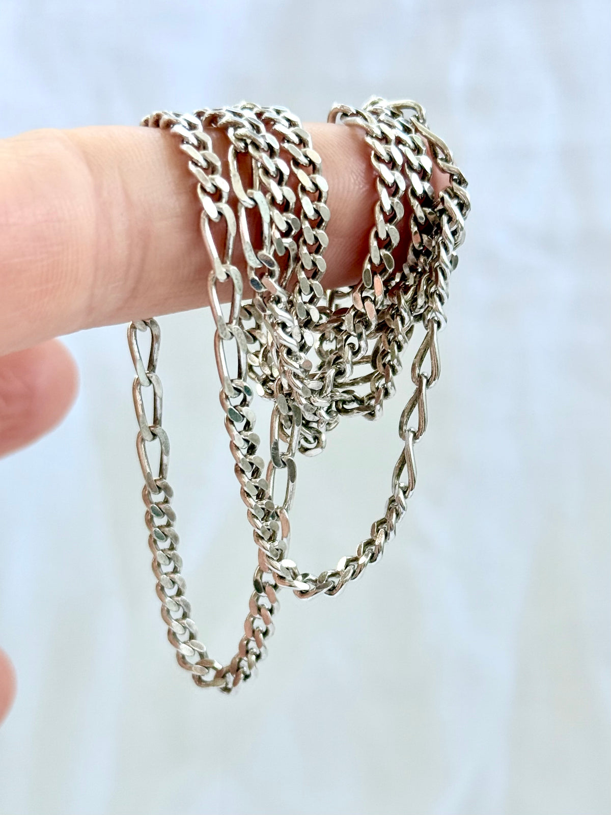 .1970s .925 .71cm long retro perfect sterling silver flat curb chain Figaro chain modernist chain link long retro perfect necklace