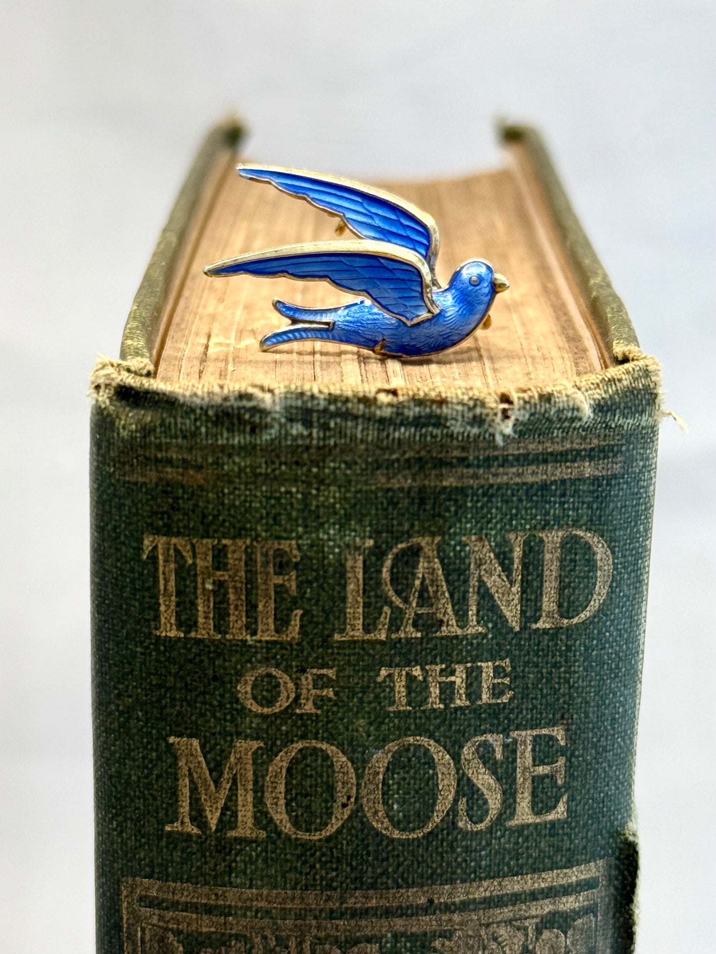 .1950s collectors bird dove royal blue enamel brooch by Hans Myhre of Oslo Norway