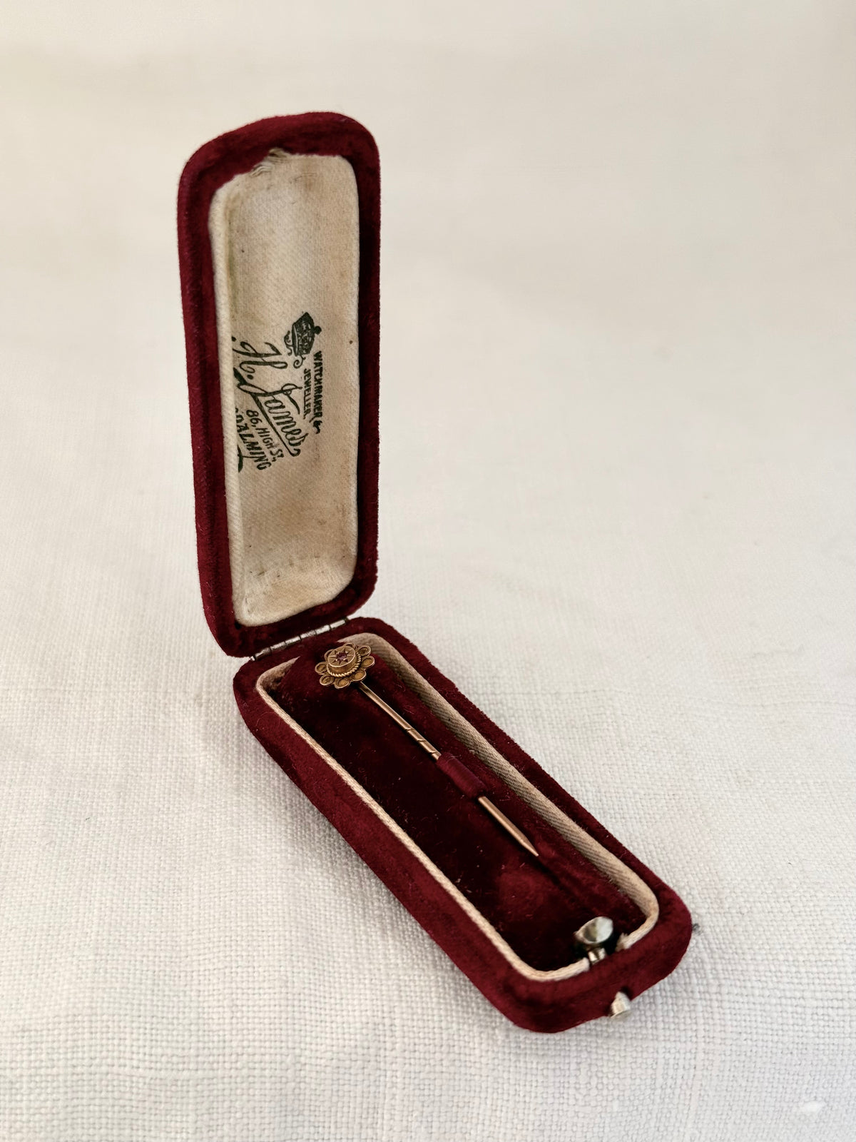.1890s .1900s .375 .9ct gold antique Victorian ruby gemstone floral star burst rose gold lapel pin in original velvet gift box