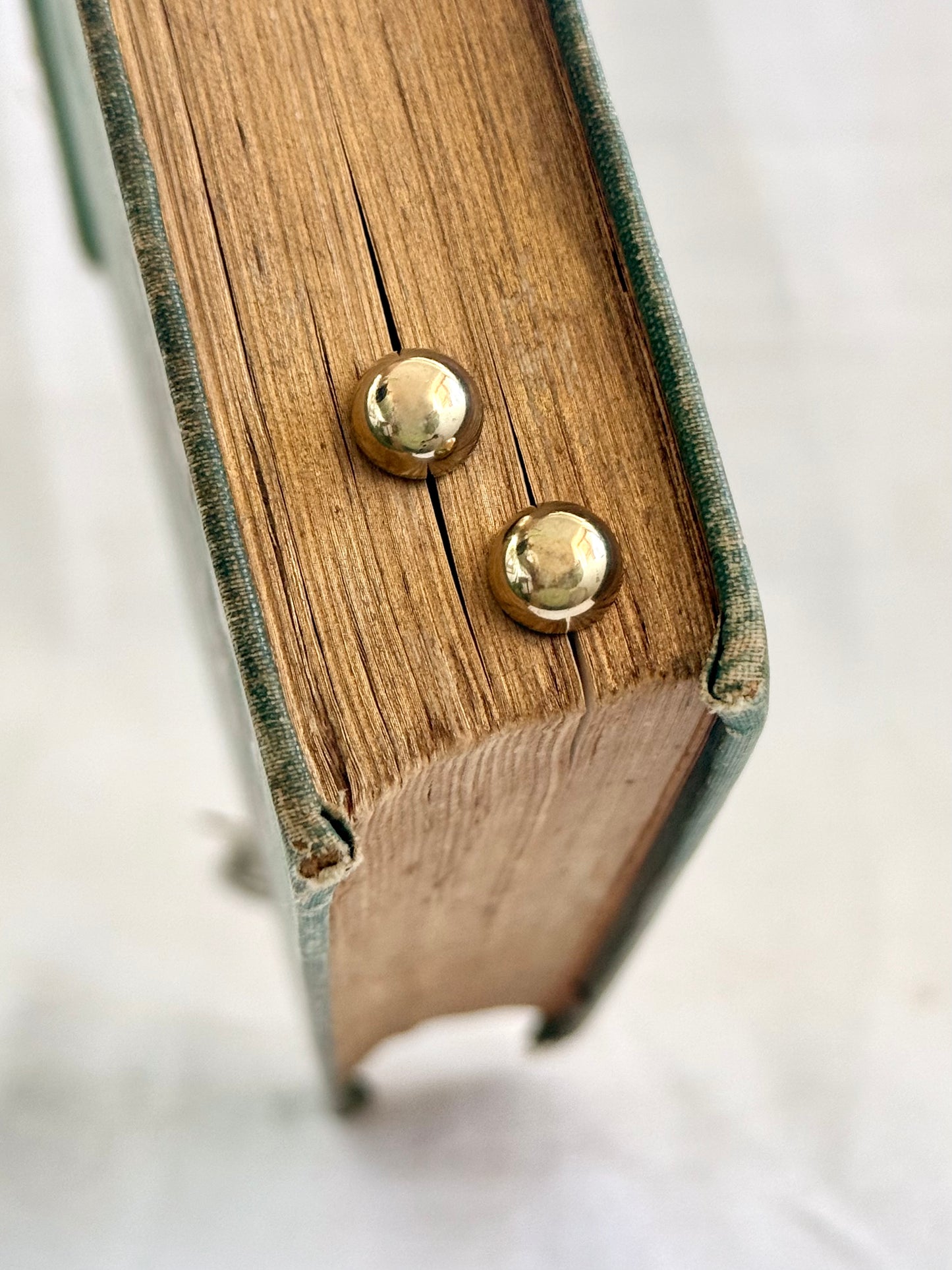 .10mm .375 .9ct classic gold button domed luxury circle half round post stud gold earrings