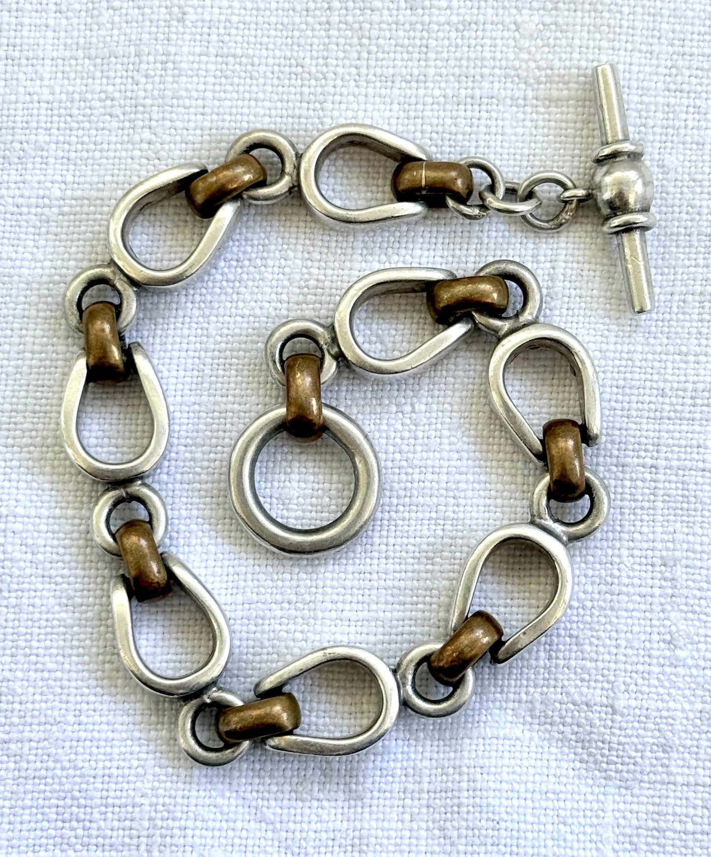 .925 Artisan made solid silver fancy horse shoe hoof link brass link t-bar chain bracelet