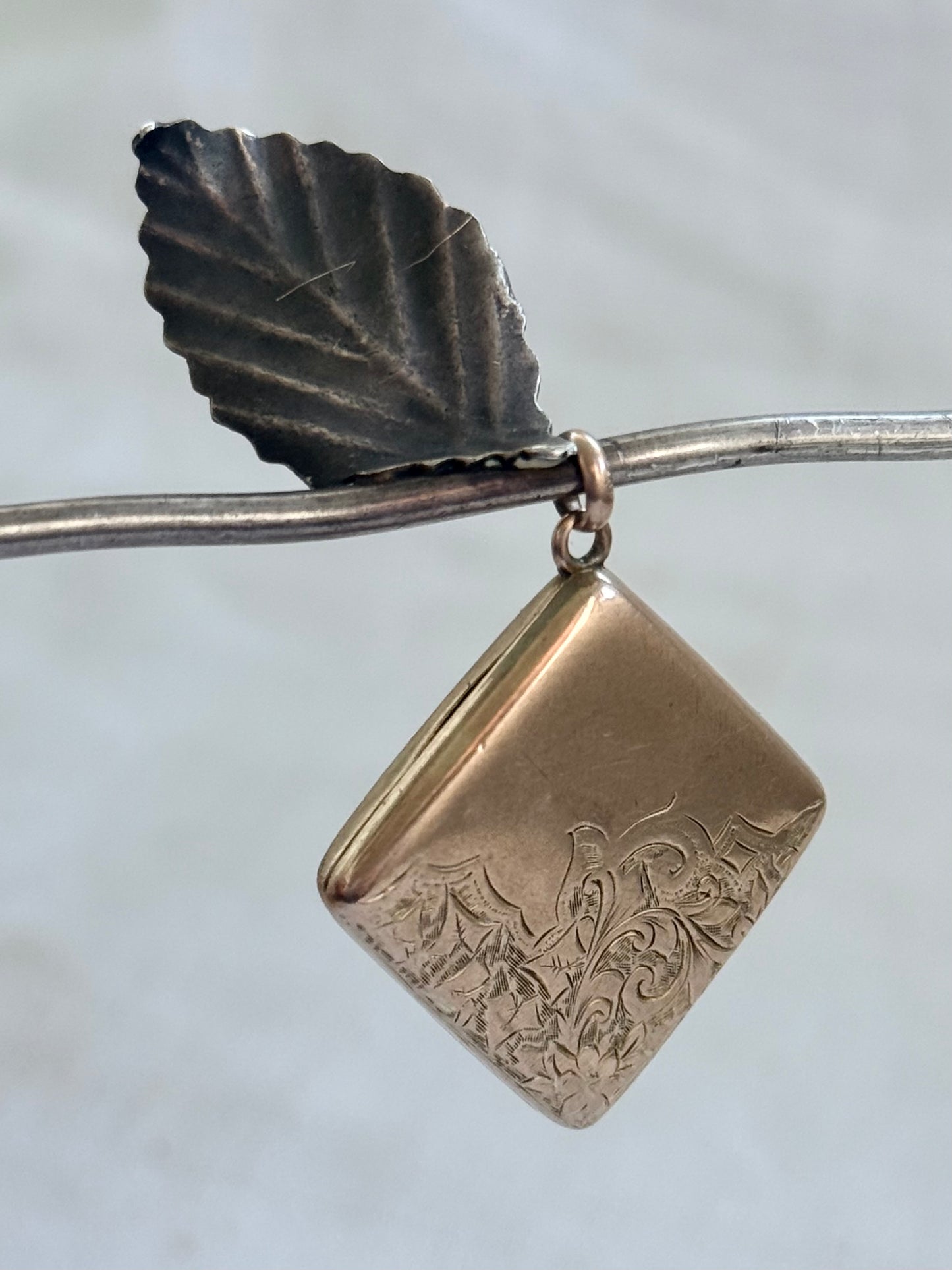 .1890s .1900s .375 .9ct antique rare concertina accordion tri fold Square Diamond hang sweetheart double sided engraved memory keepsake gold photo locket
