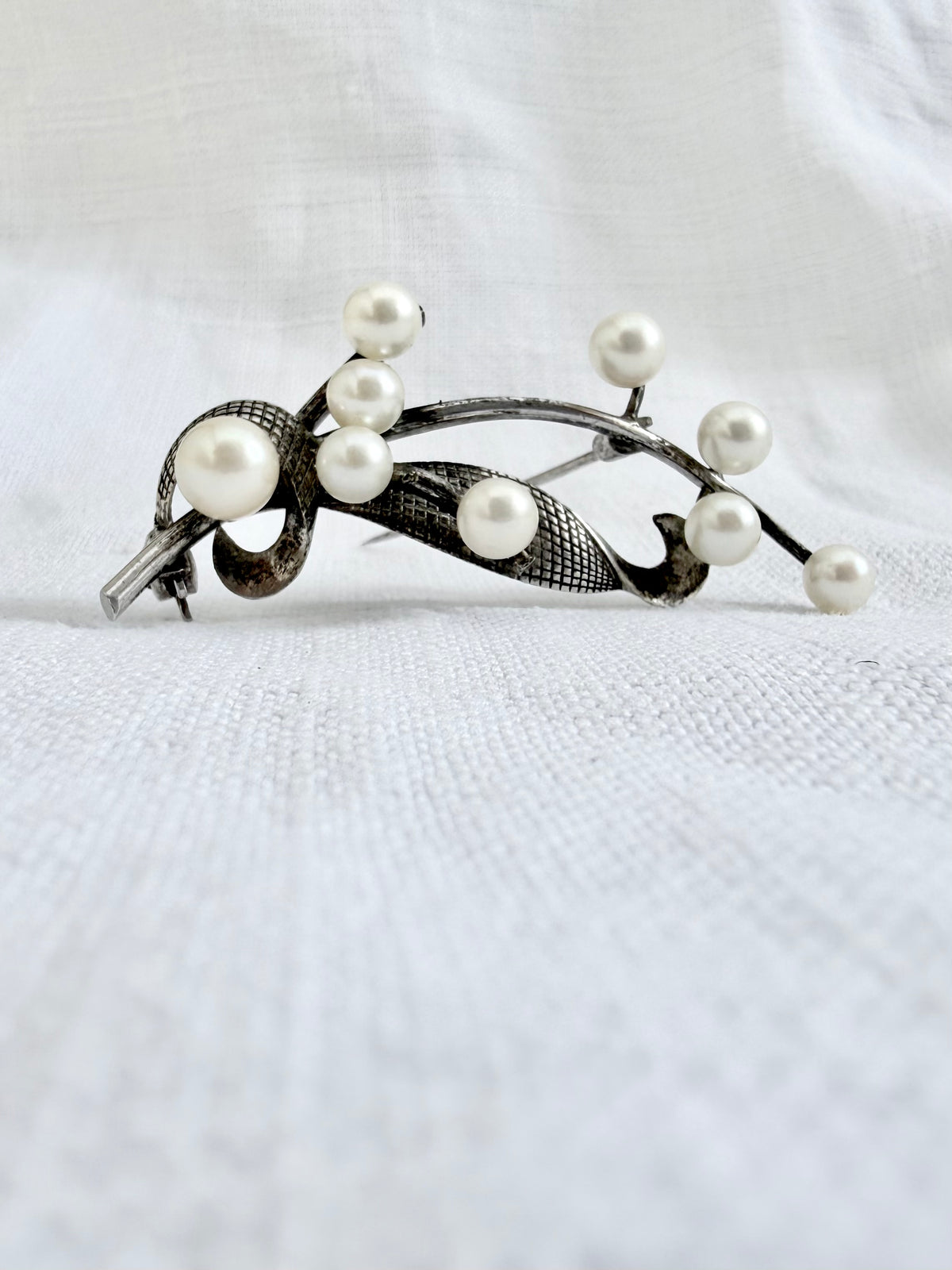 .1940s .925 Akoya Pearl snowbell flower leaf spray mid century heirloom silver pearl brooch
