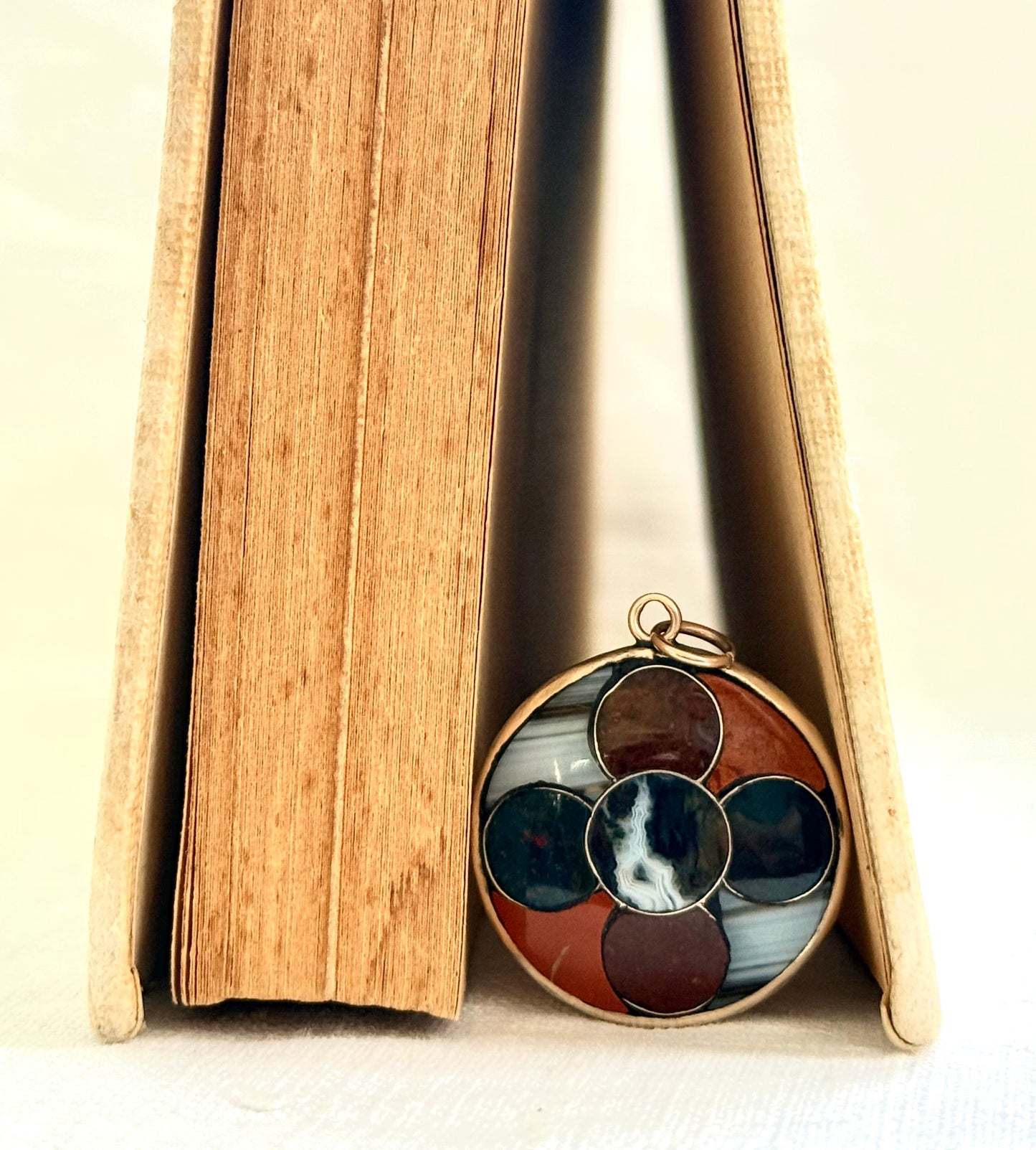 .1850s .1860s .375 gold .925 silver antique Victorian Scottish agate pebble stone pendant with St Christopher token pendant