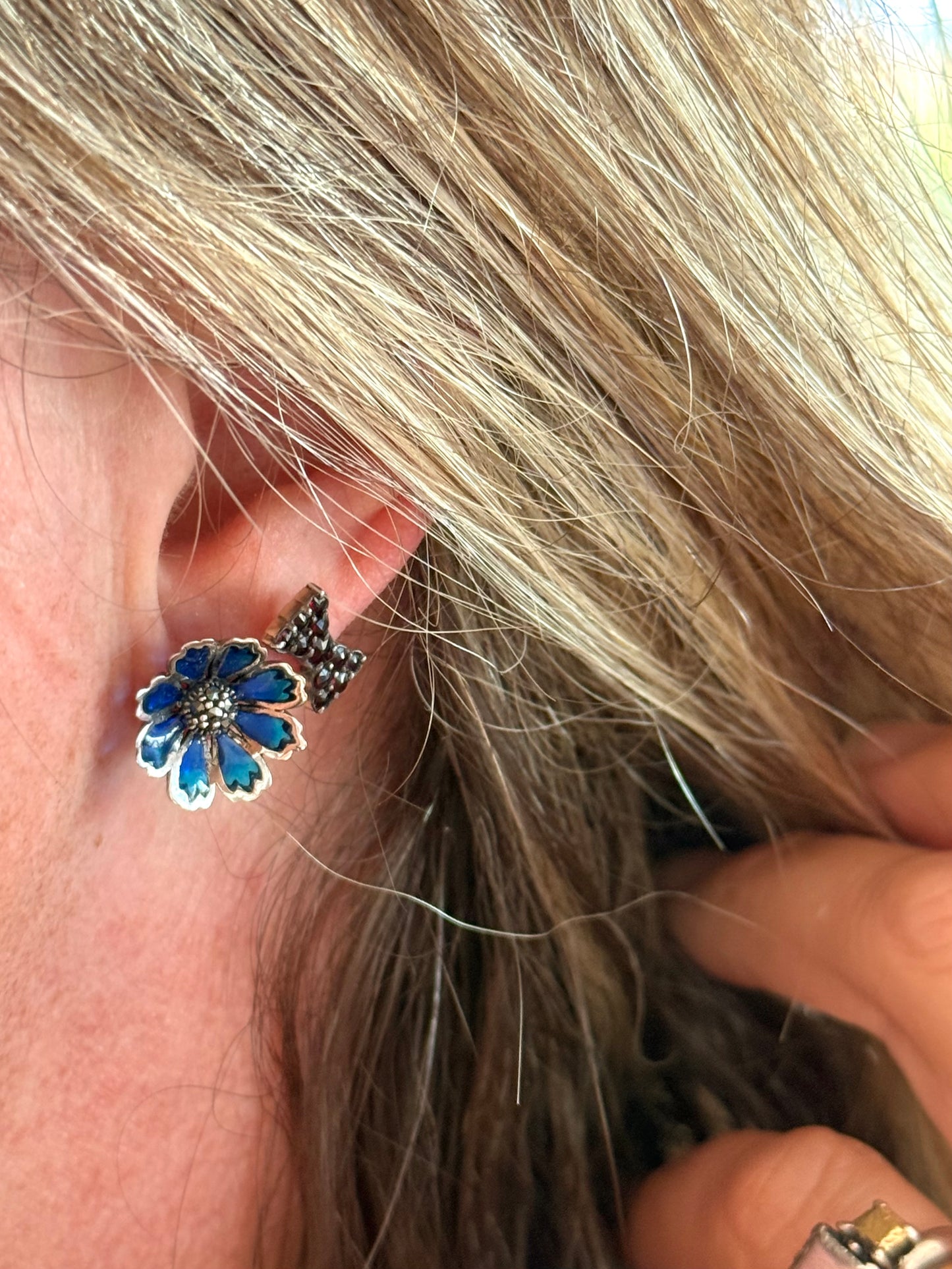 .1990s .925 silver and Plique a Jour enamel Daisy Marcasite gemstone post stud push in earrings