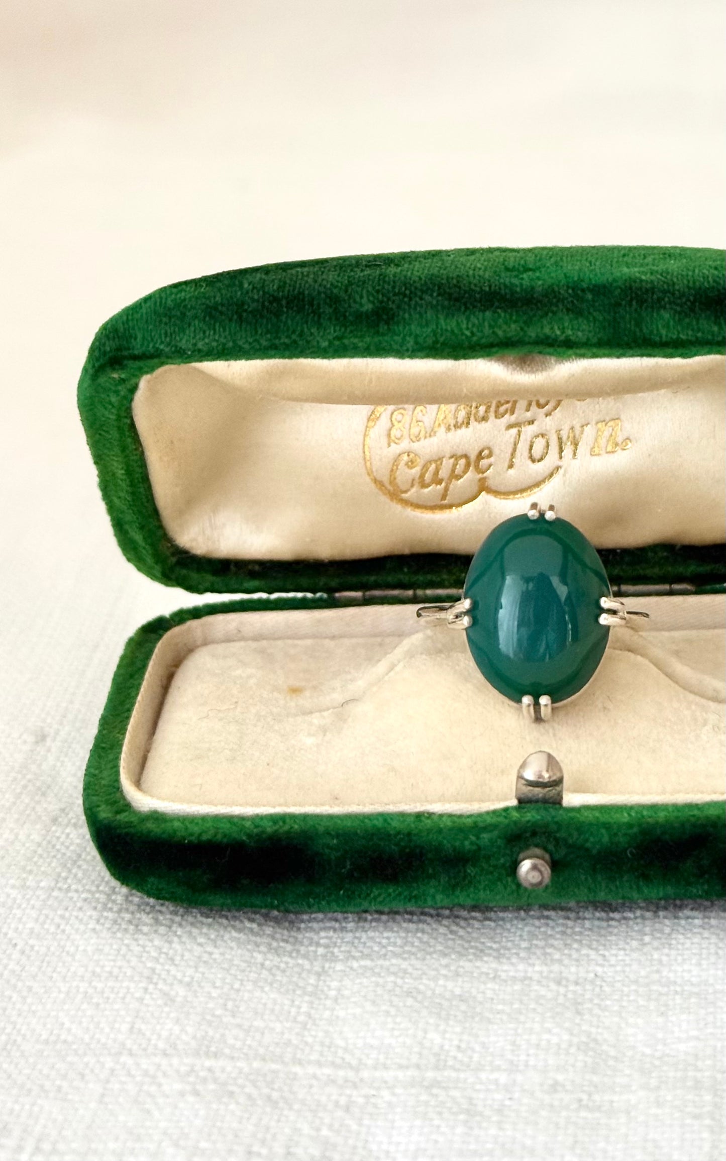 .1970s .925 Modernist Green Onyx silver artisan made sterling silver cocktail ring