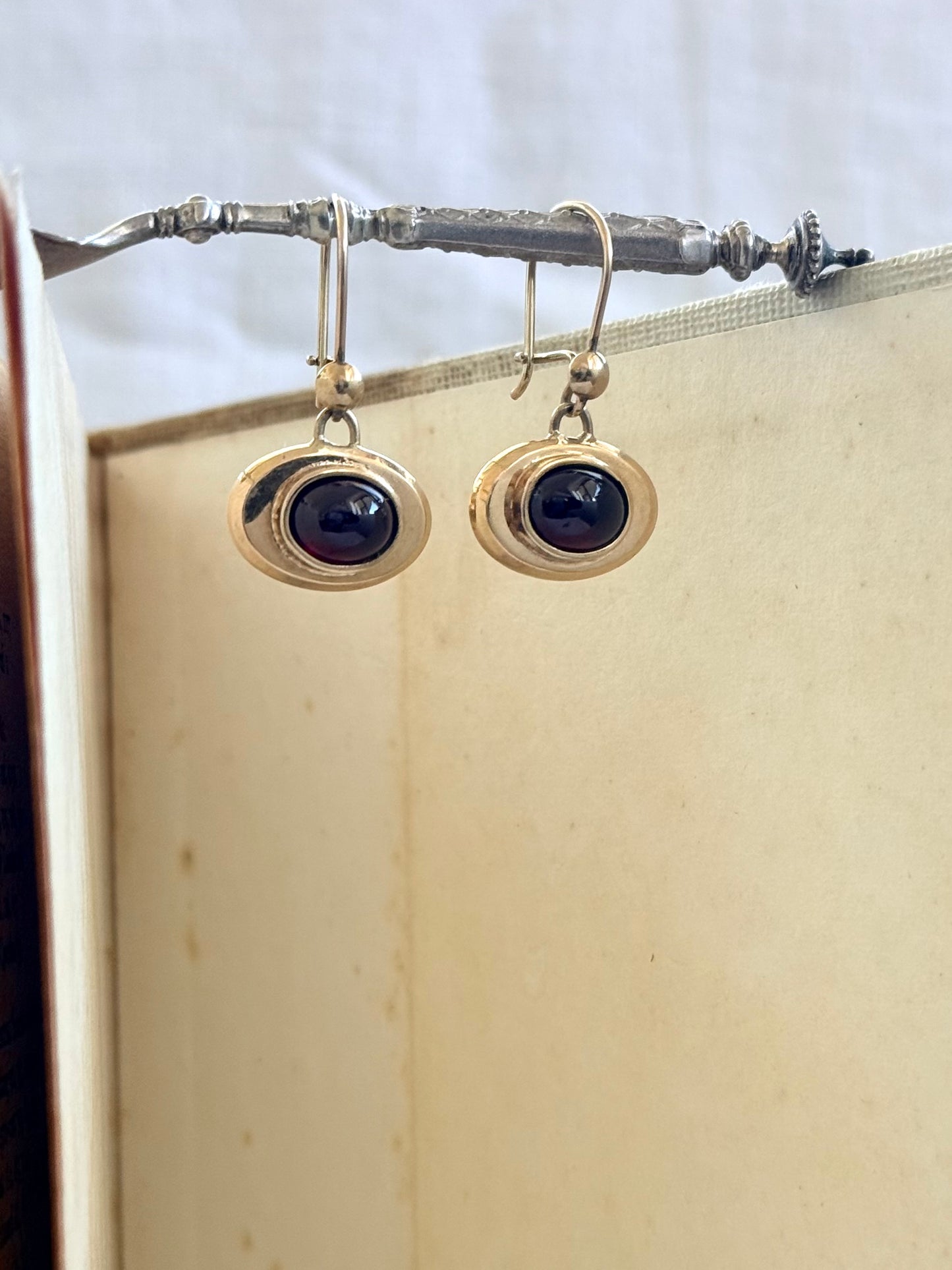 .15ct rose gold .1942 .625 gold Garnet cabochon gemstone collectors oval heirloom cufflink drop dangle earrings