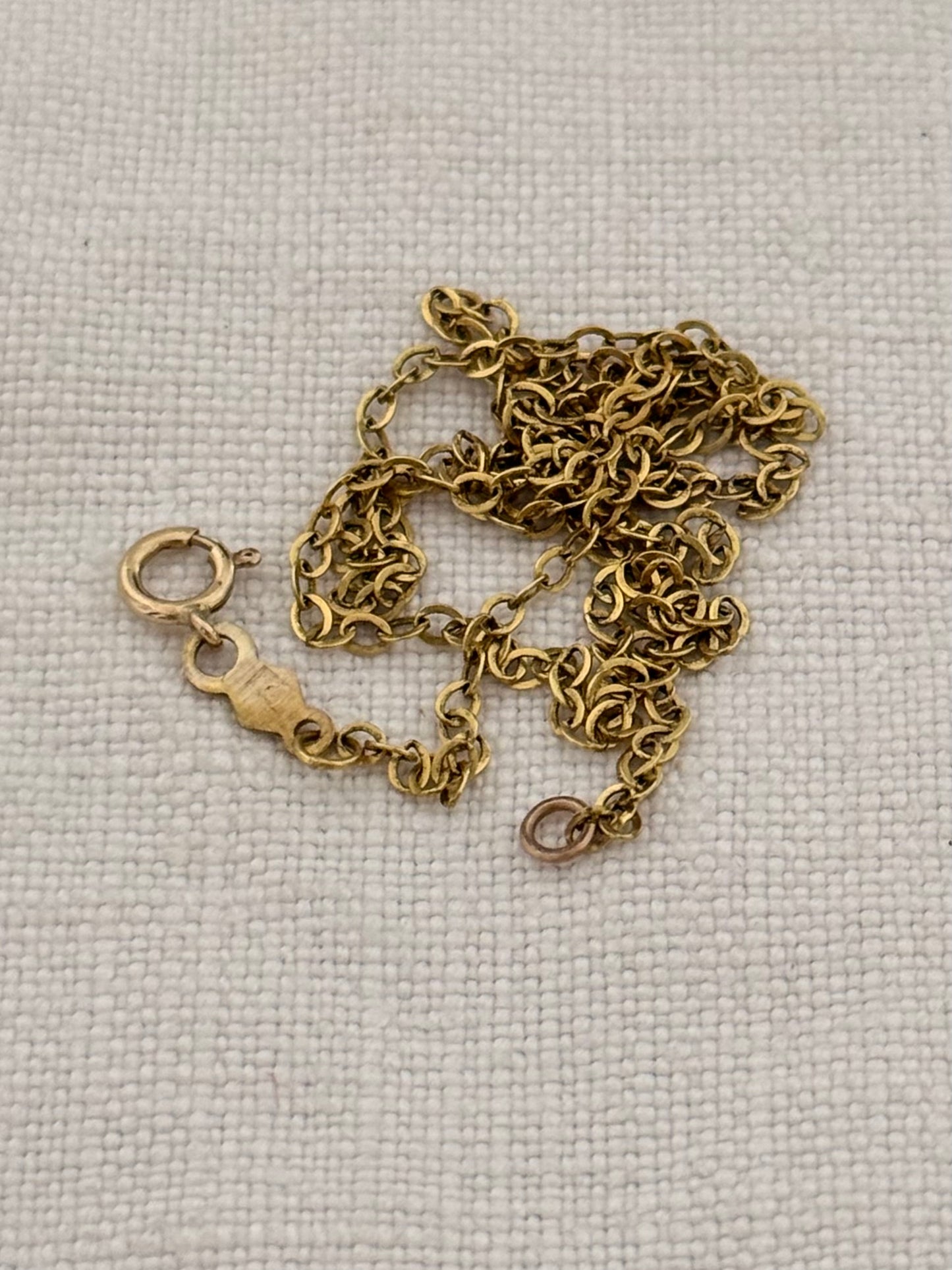 .375 .40cm long .9ct cable chain modernist yellow gold fine fancy flat form cable chain necklace
