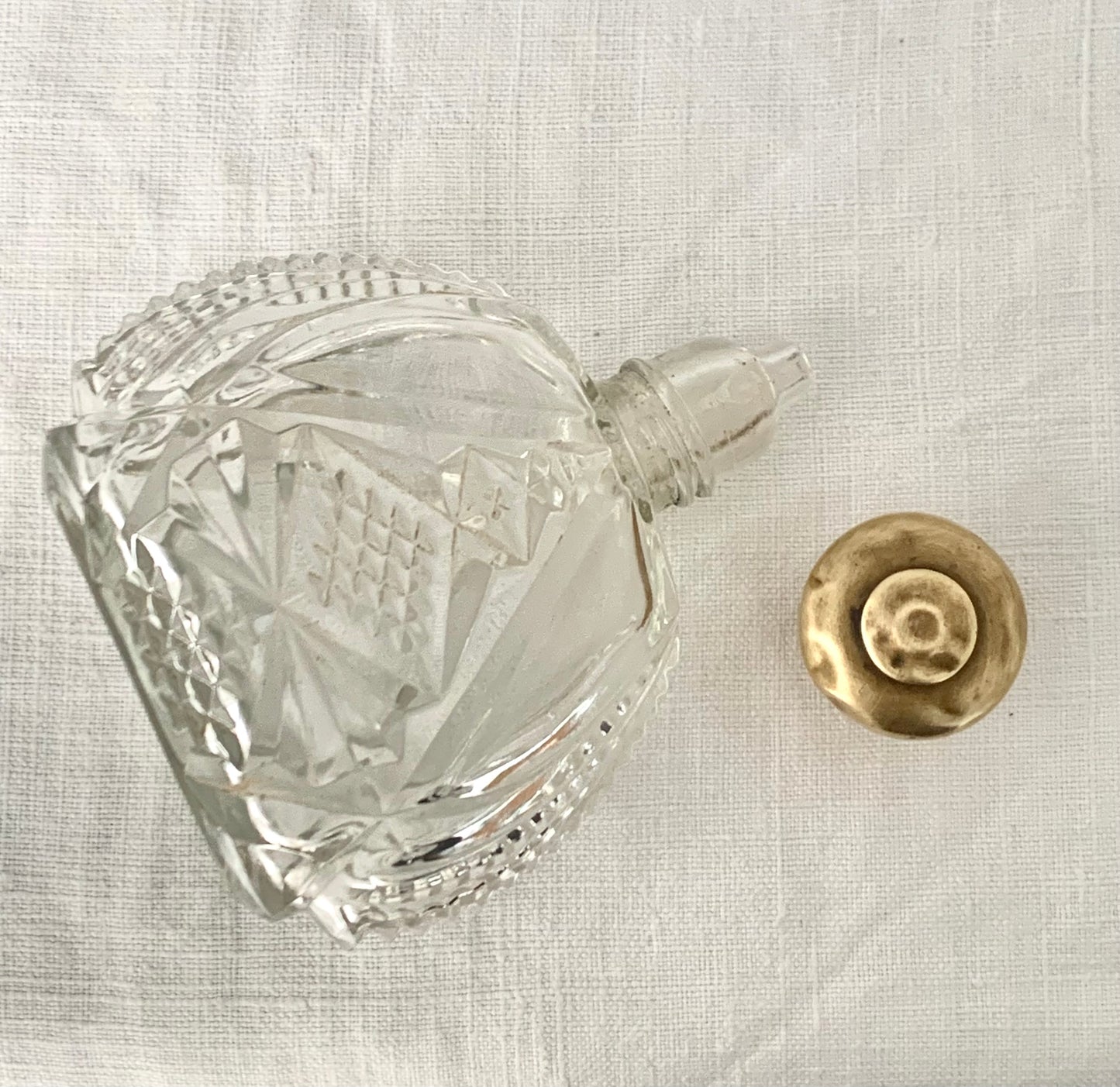 1900s Victorian Edwardian ornate glass and gold brass top beautiful perfume vessel bottle.